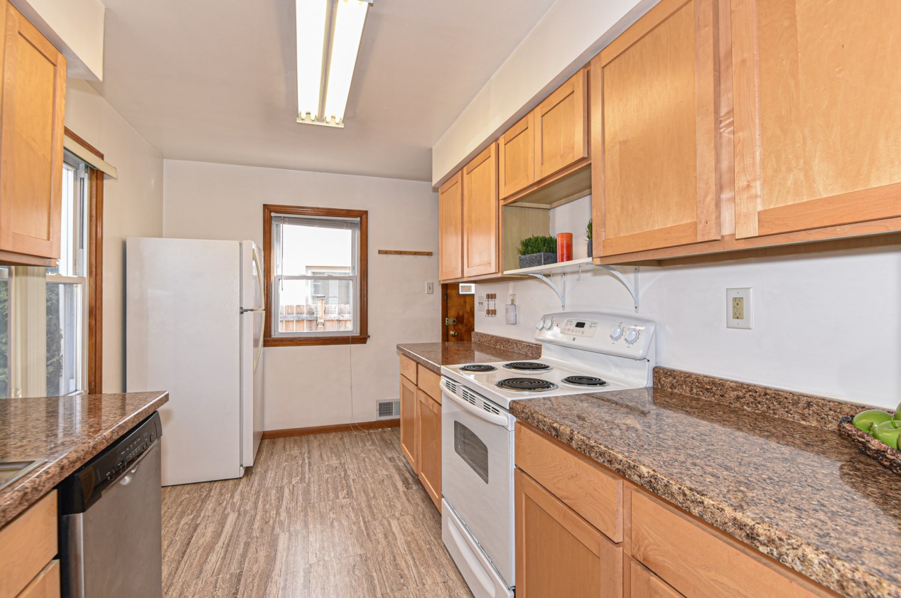 7119 Beloit Rd, Milwaukee WI 53219-1963 exterior