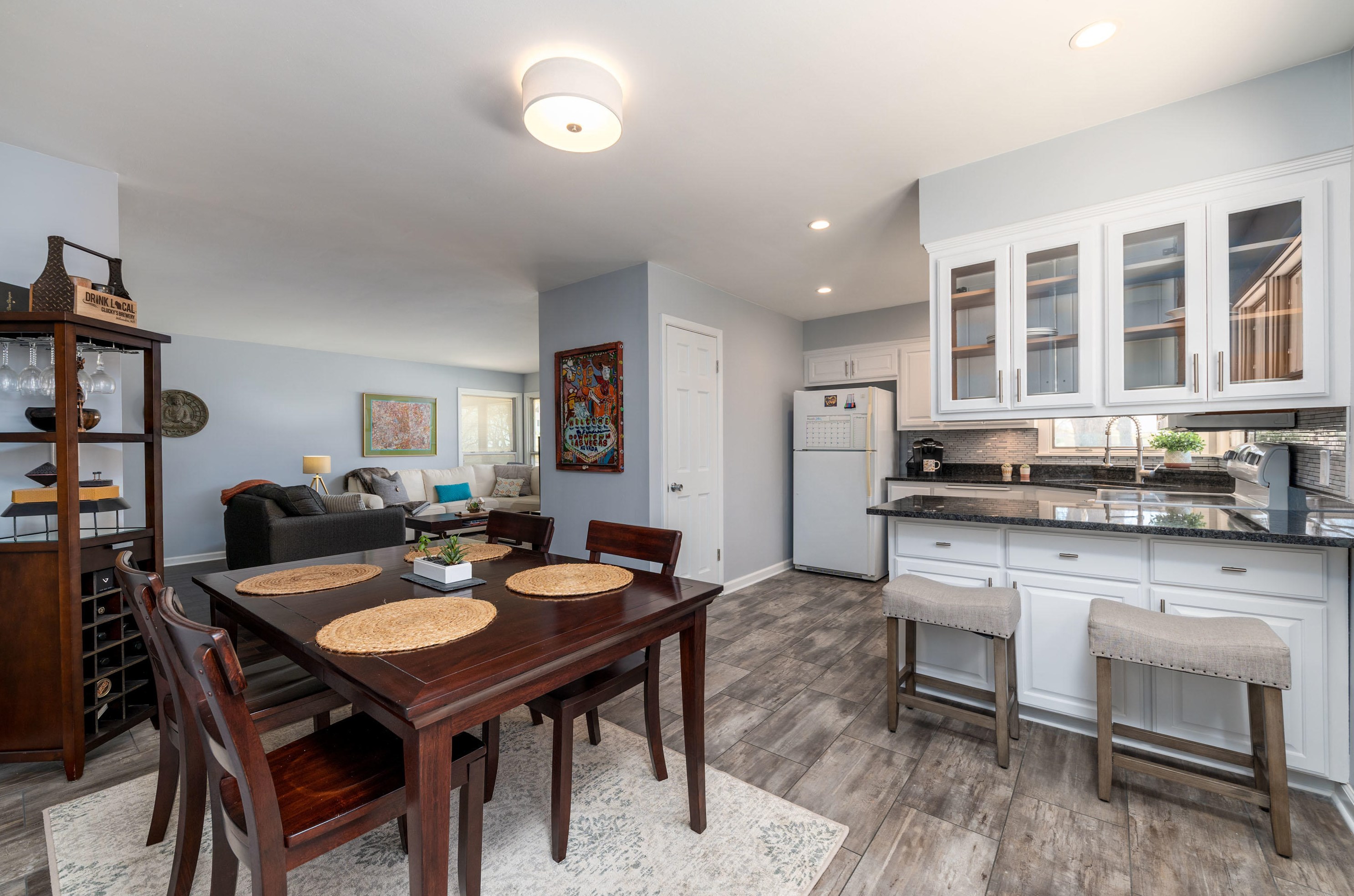 11630 Martha Dr, Milwaukee WI 53226-3920 exterior