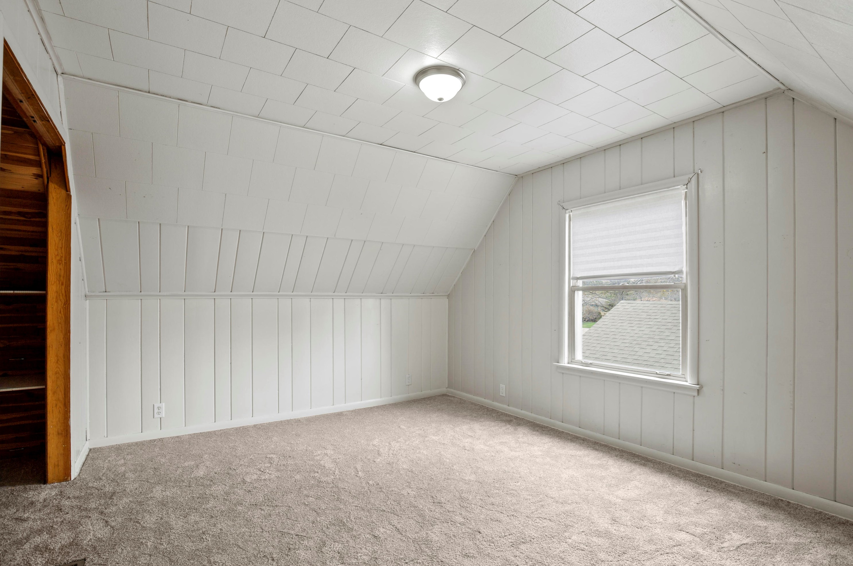 2113 Blaine Ave, Racine WI 53405-4121 exterior