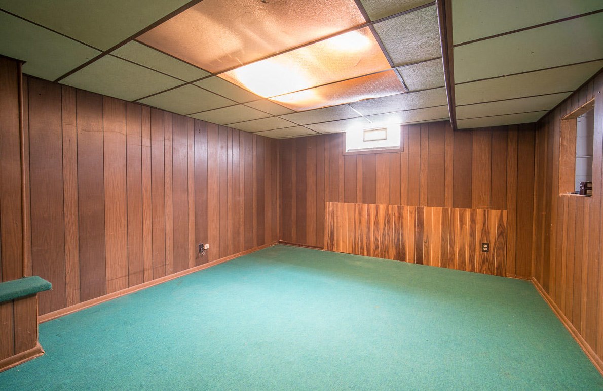 709 Blake Ave, South Milwaukee WI  53172-3827 exterior