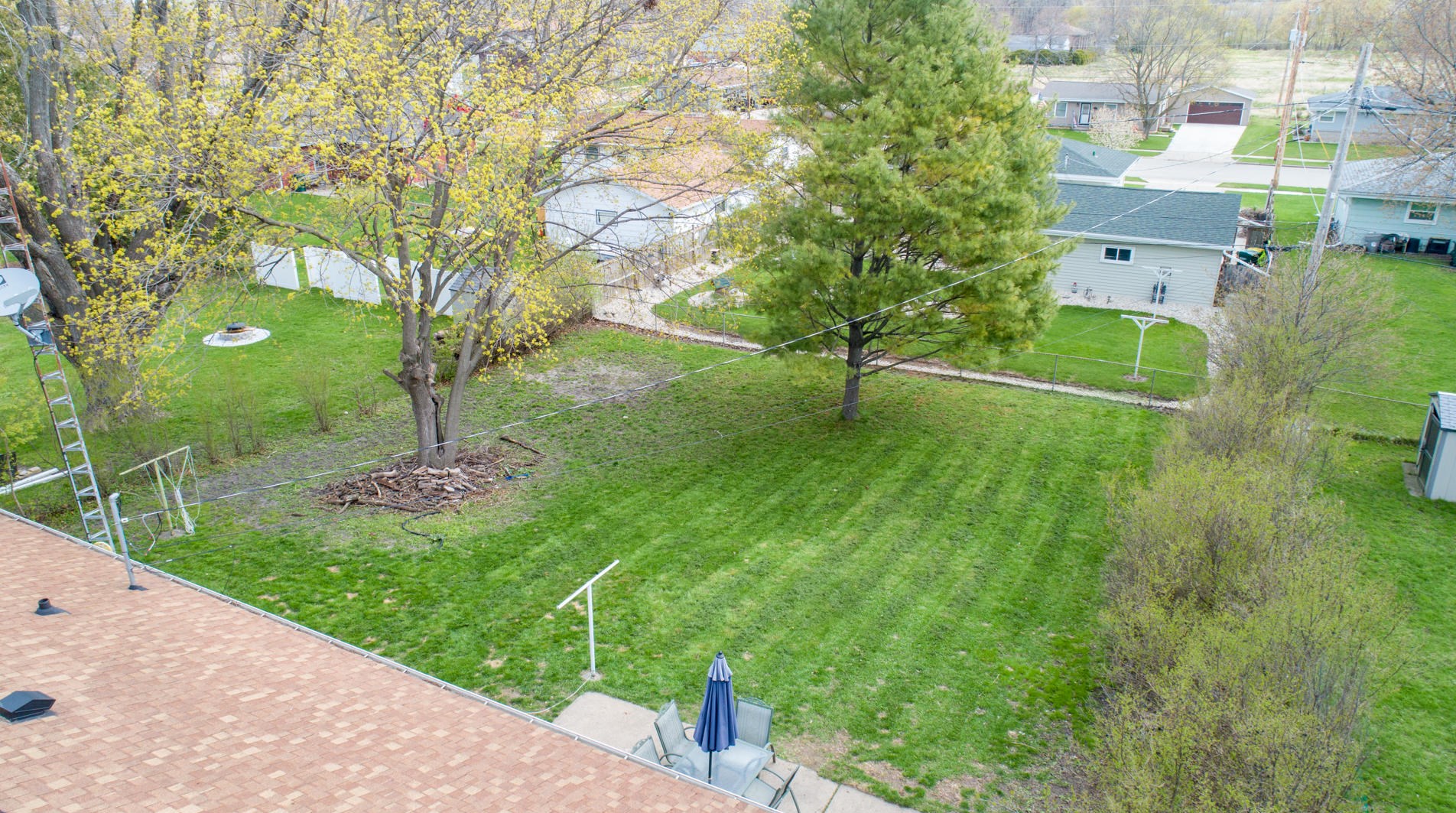 626 Harker Ave, Hartford WI  53027-2210 exterior