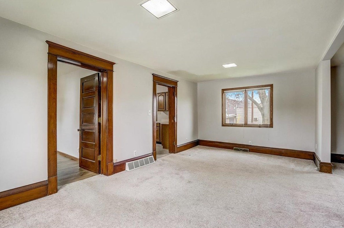 327 Racine St, Jefferson WI  53549-1640 exterior