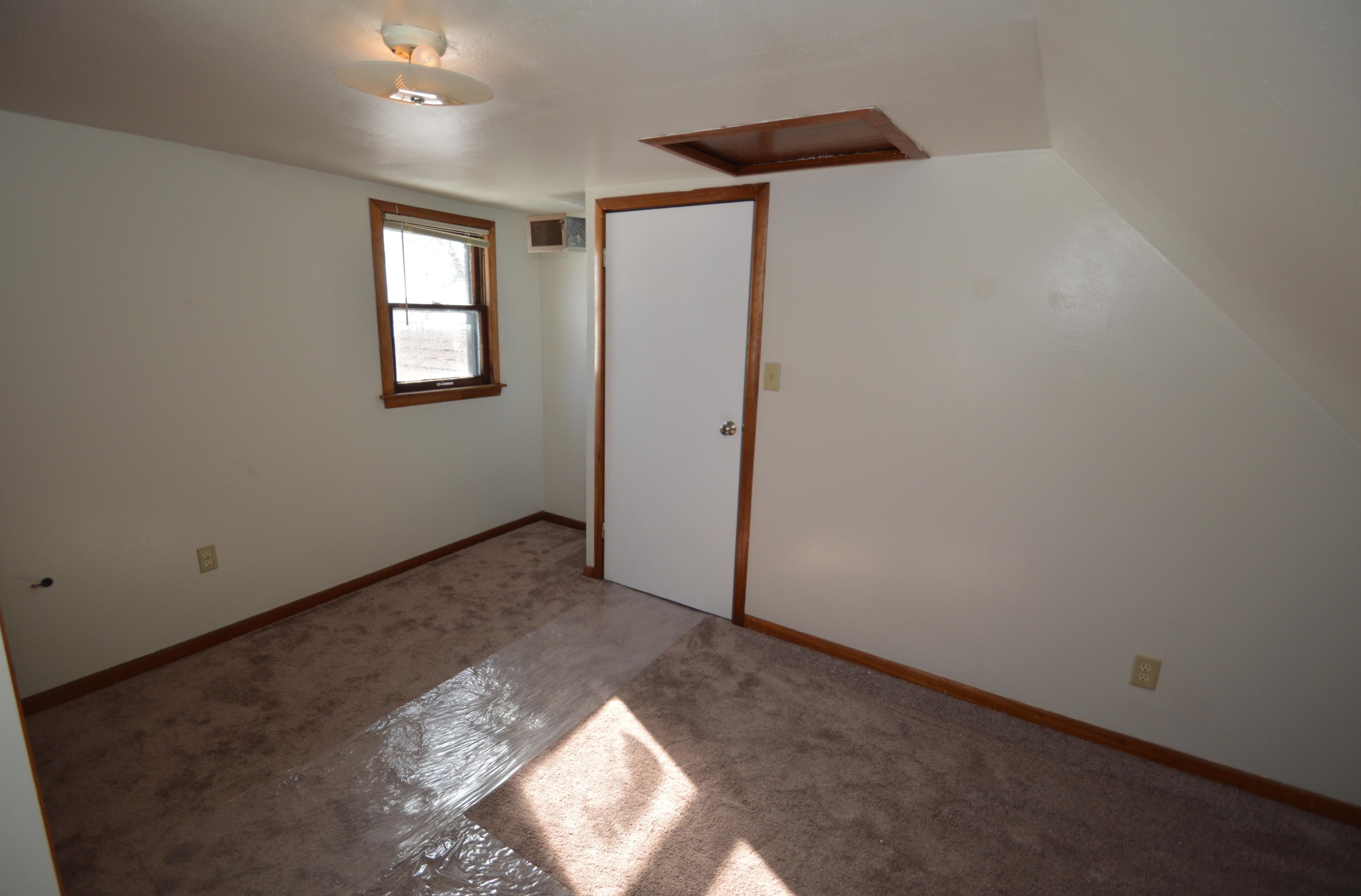 25011 Loomis Rd, Waterford WI  53185-1419 exterior