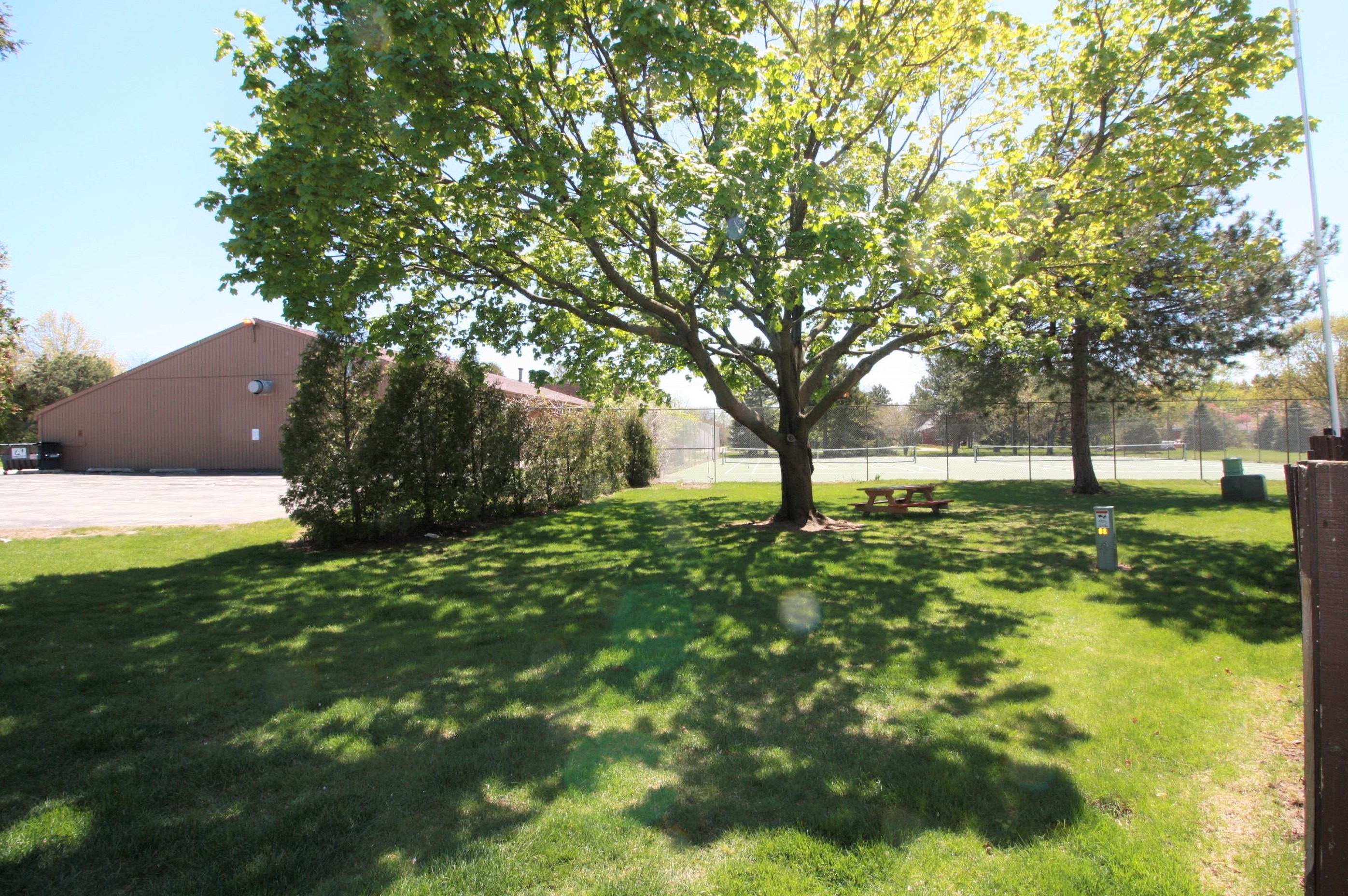 5709 Cambridge Cir, Racine WI  53406-2855 exterior