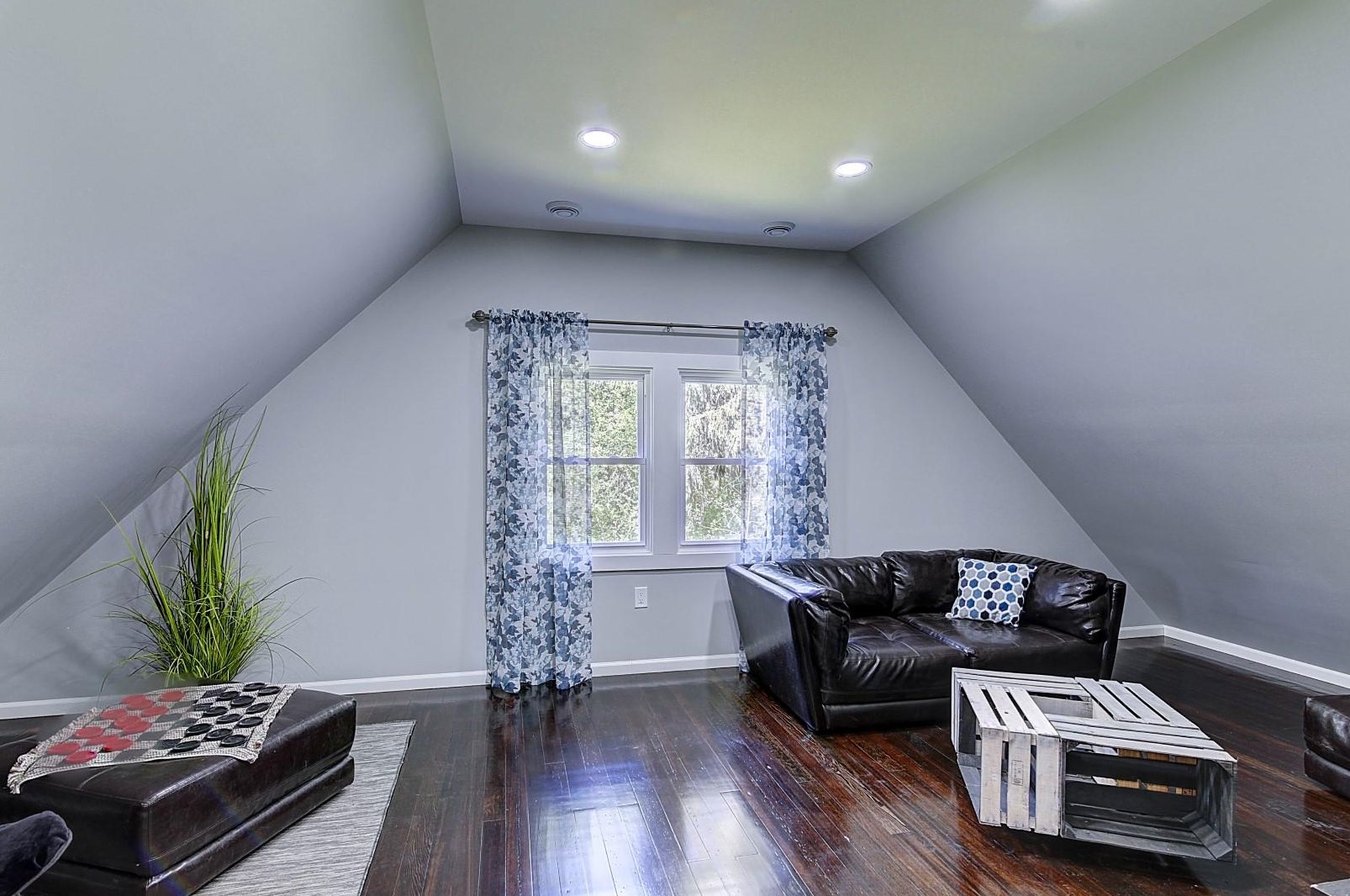 8051 37th St, Milwaukee WI  53209-1503 exterior