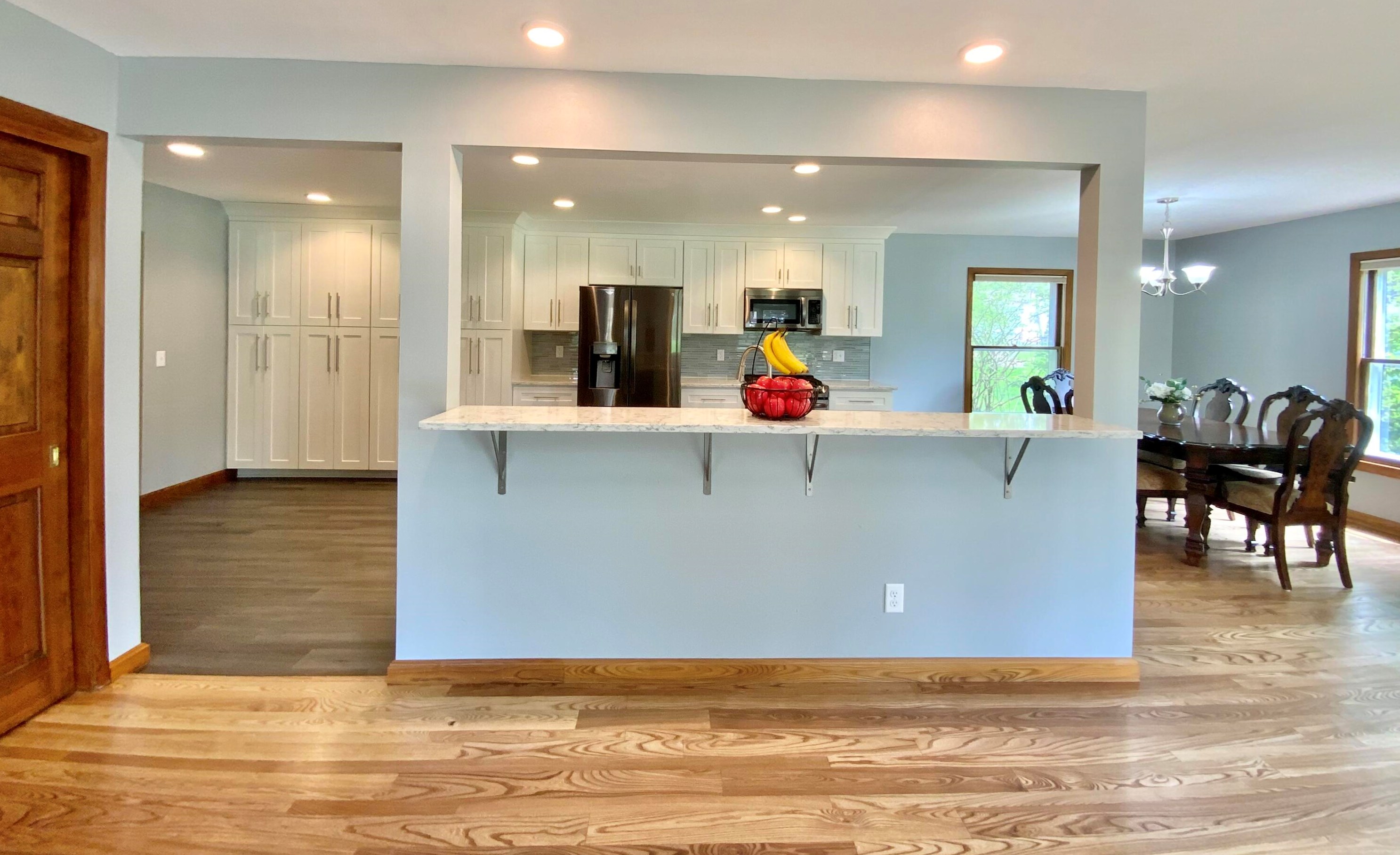 17720 Redvere Dr, Brookfield WI  53045-1322 exterior