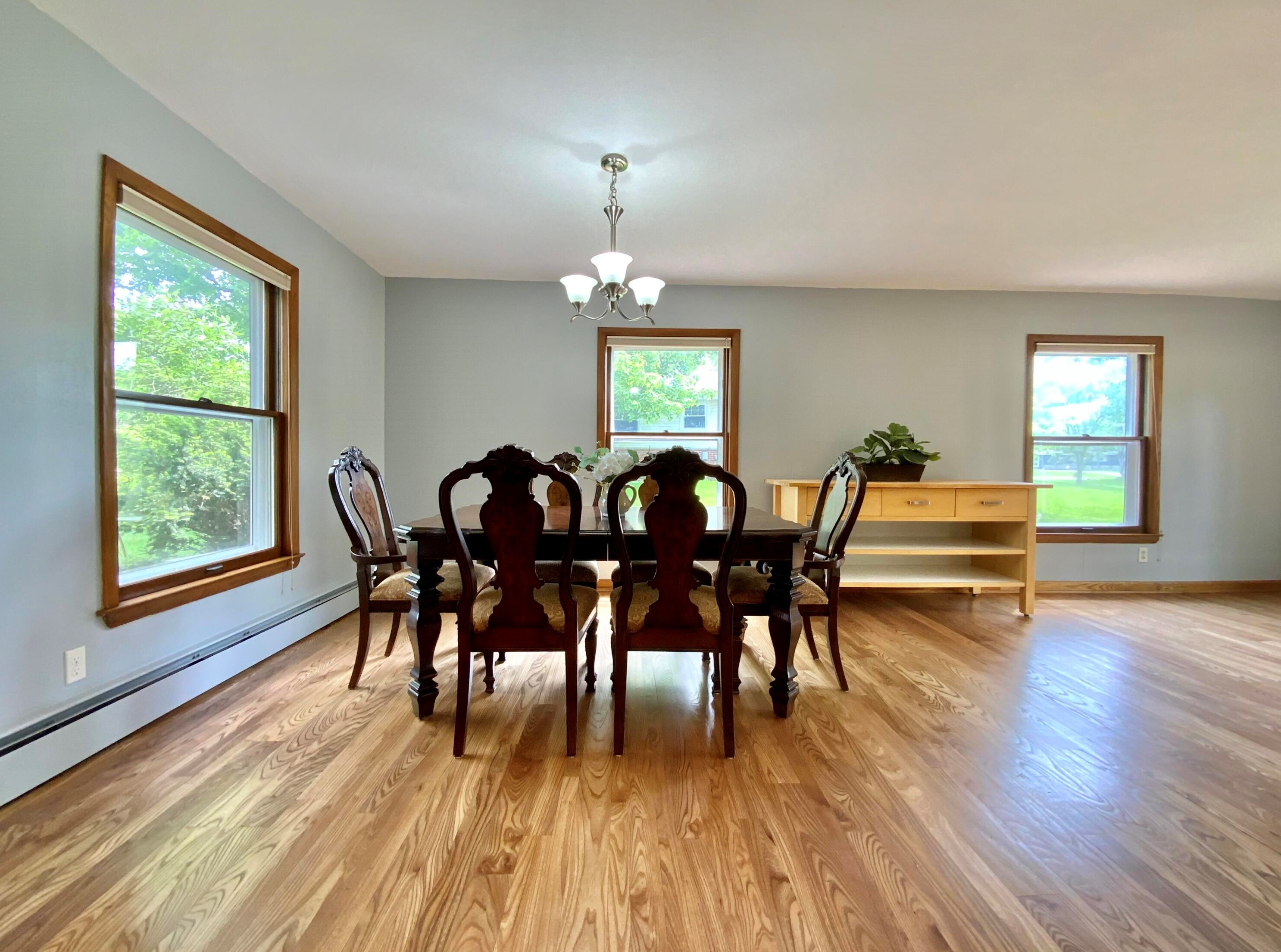 17720 Redvere Dr, Brookfield WI  53045-1322 exterior