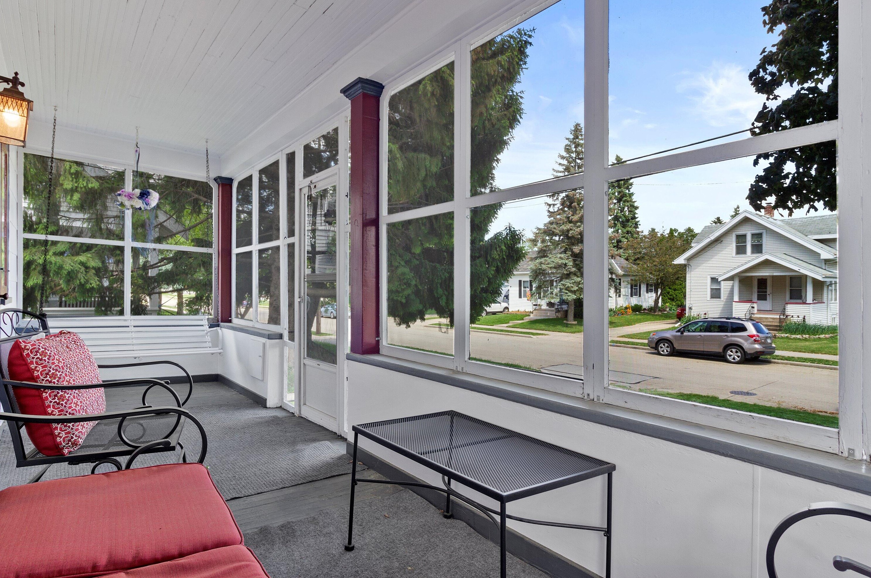 1235 Walnut St, Oshkosh WI  54901-3653 exterior