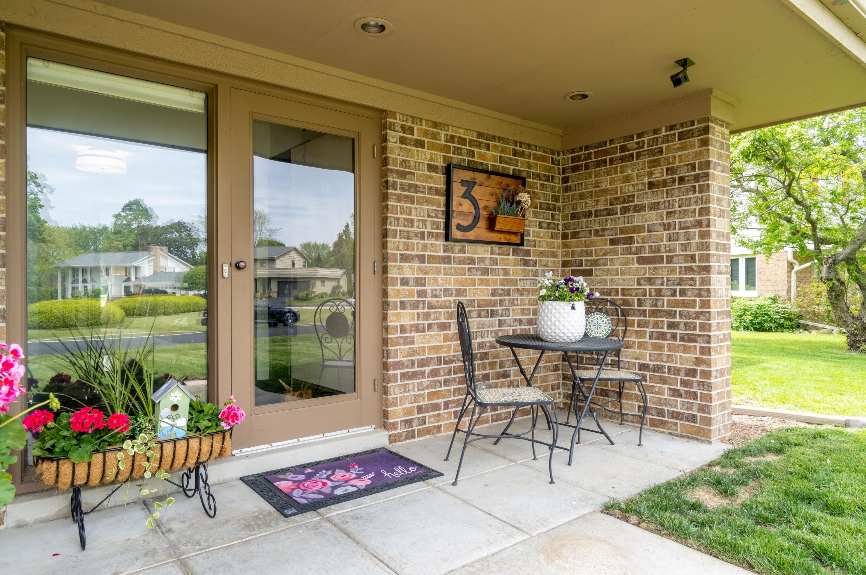 3 Shorewood Ct, Racine WI  53402-2619 exterior