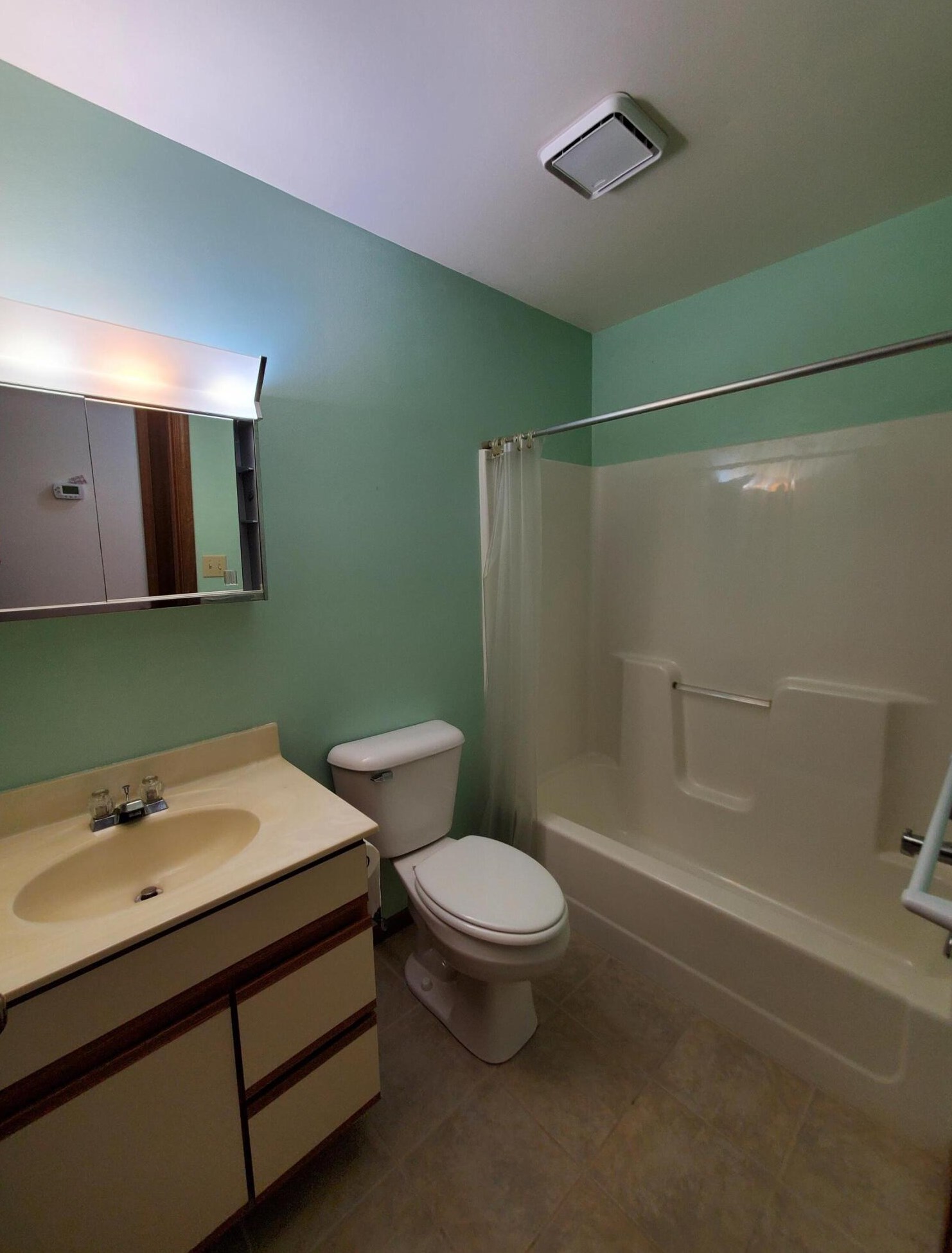 6537 Spring St, Racine WI  53406-2600 exterior