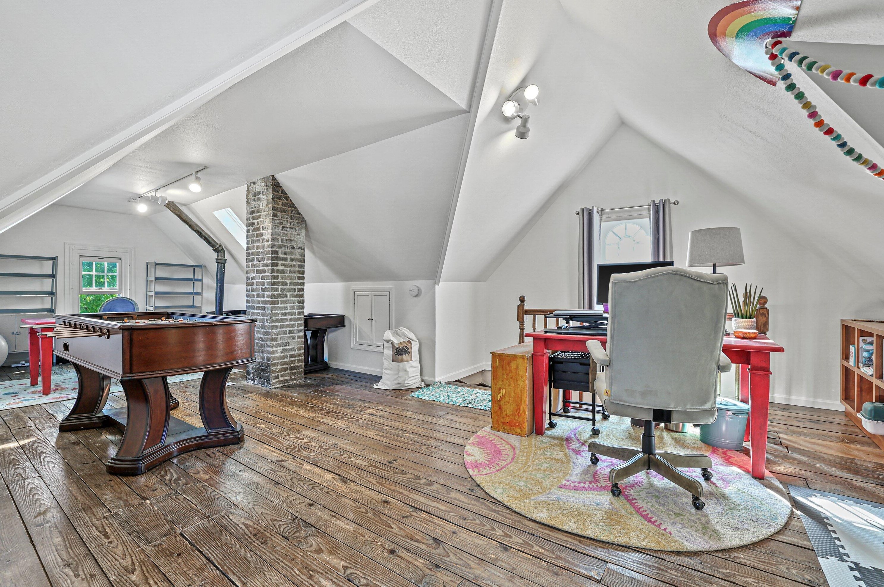 2867 Superior St, Milwaukee WI  53207-2550 exterior