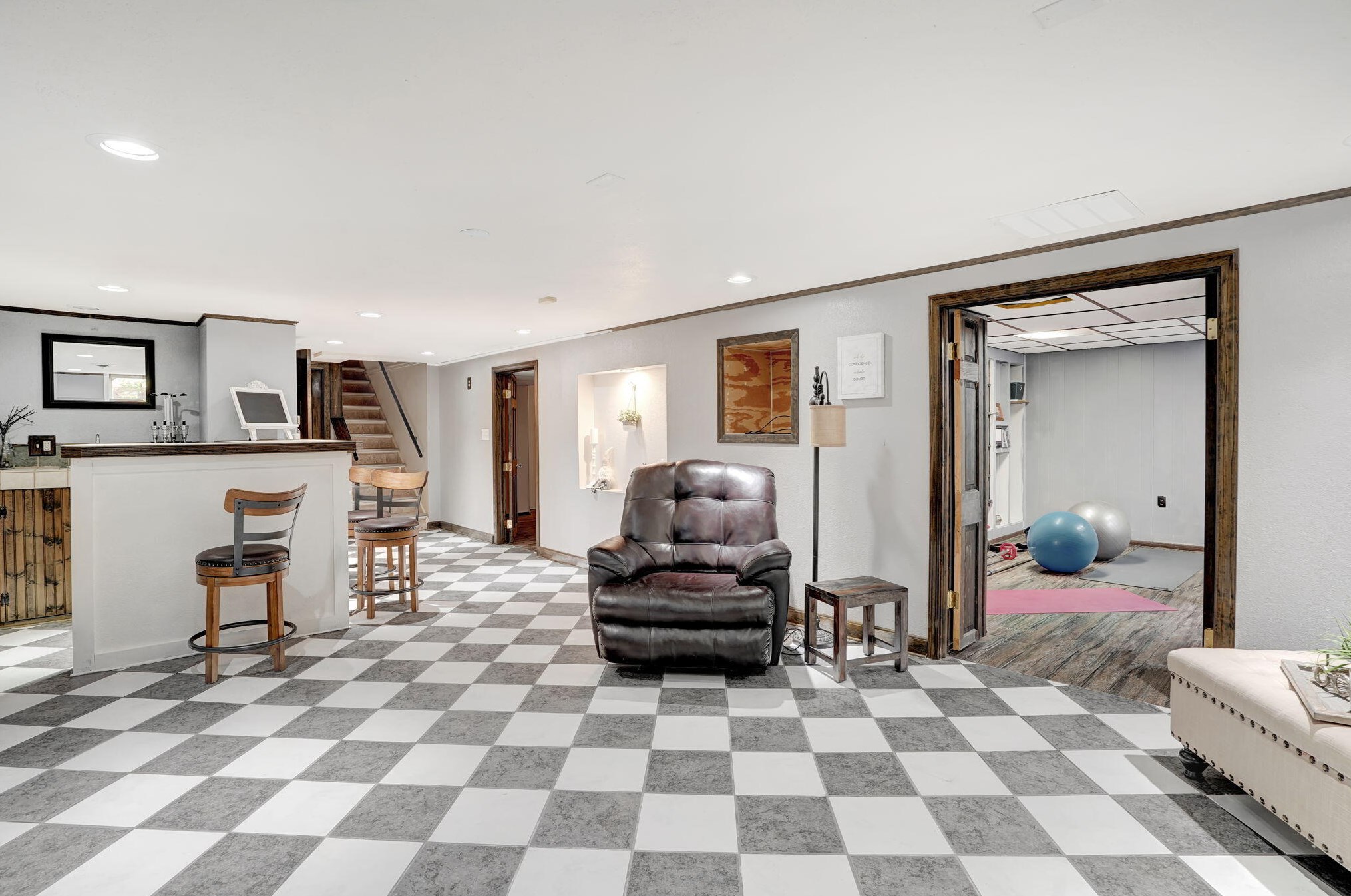 610 Echo Ln, Racine WI  53406-4112 exterior