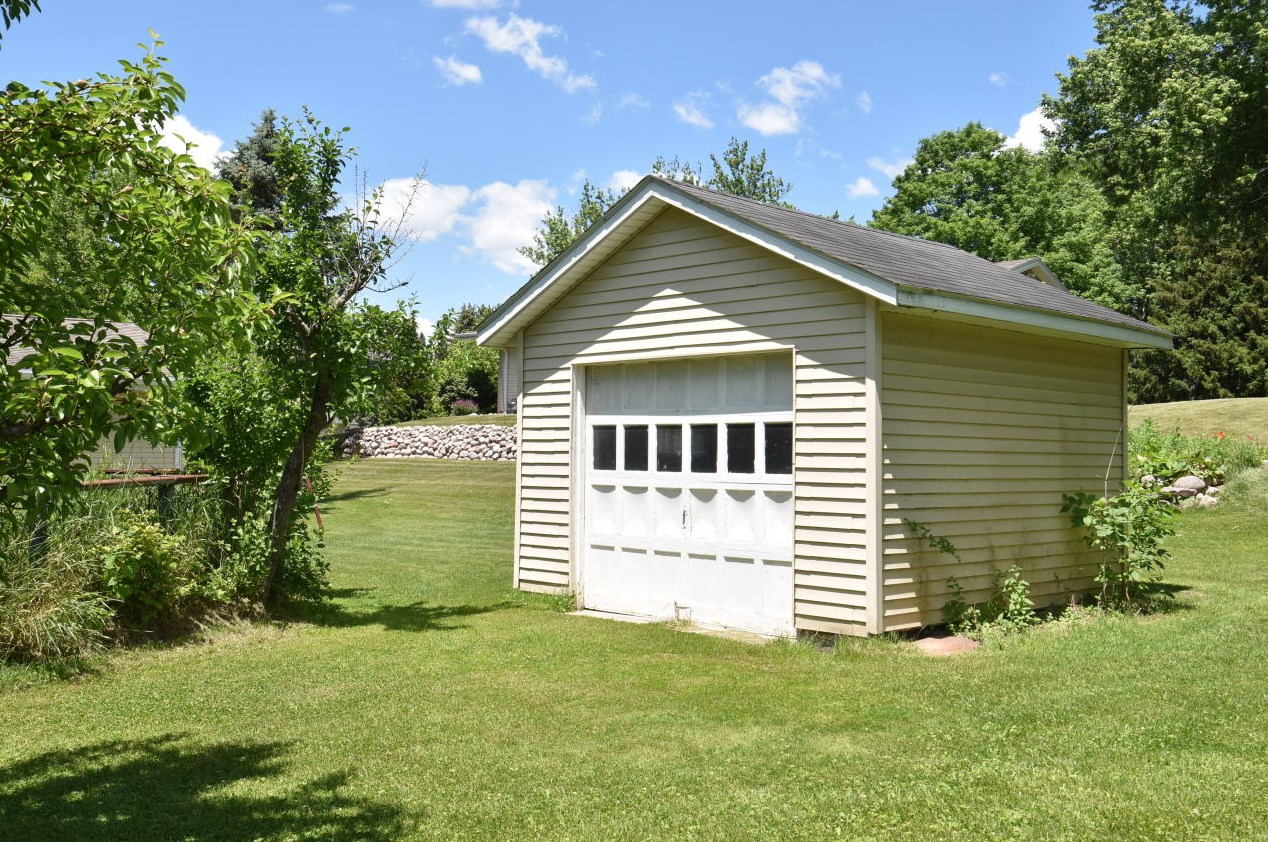 4510 185th St, Brookfield WI  53045-1008 exterior