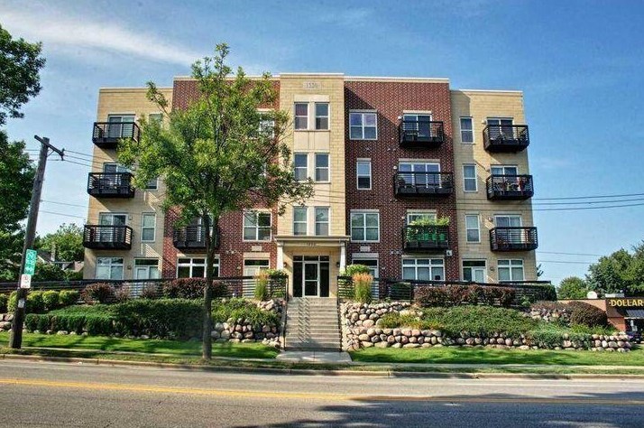 1220 Locust St, Milwaukee WI  53212-2642 exterior