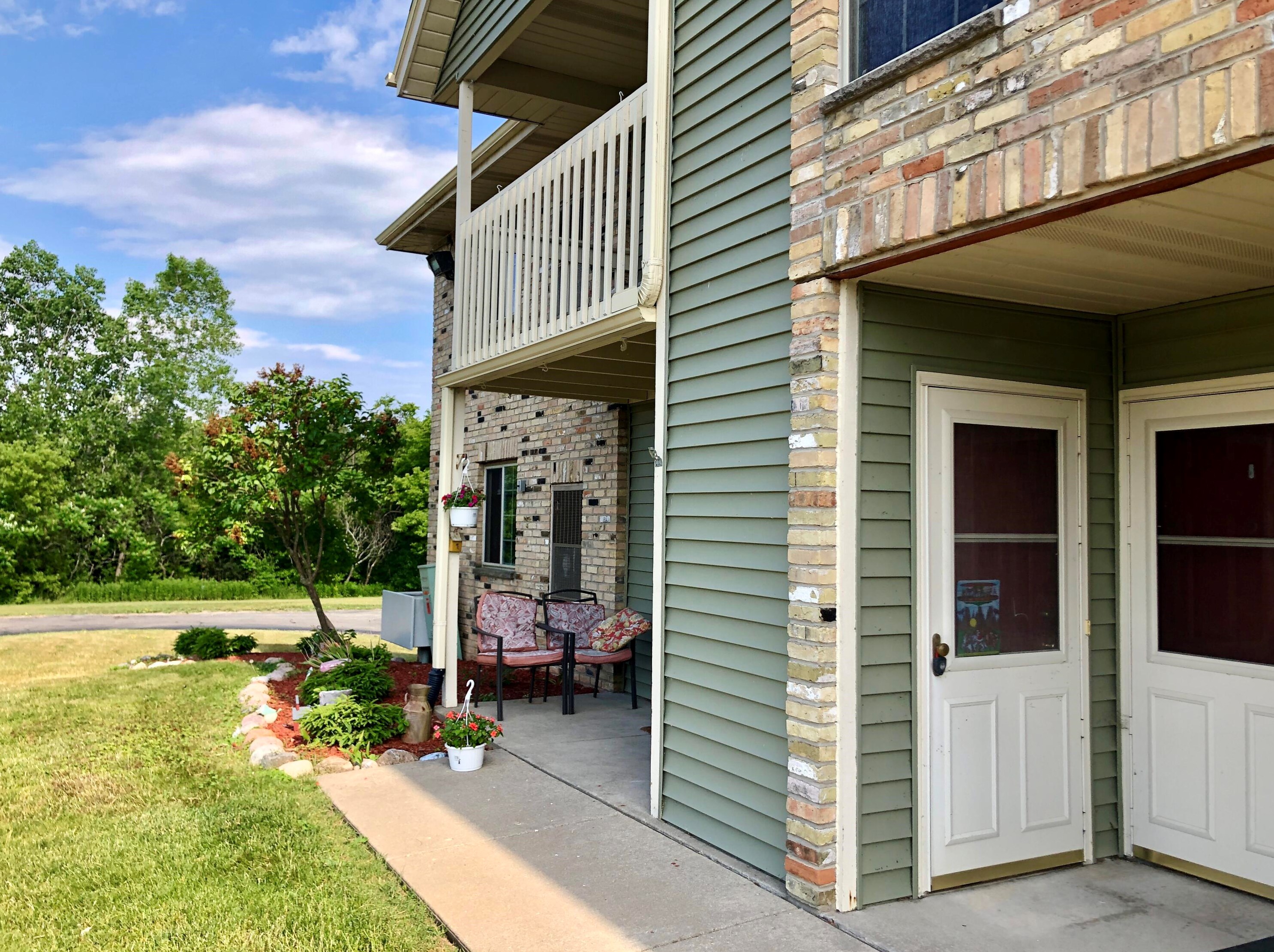 3650 Barbara Ct, Oak Creek WI  53154-8020 exterior