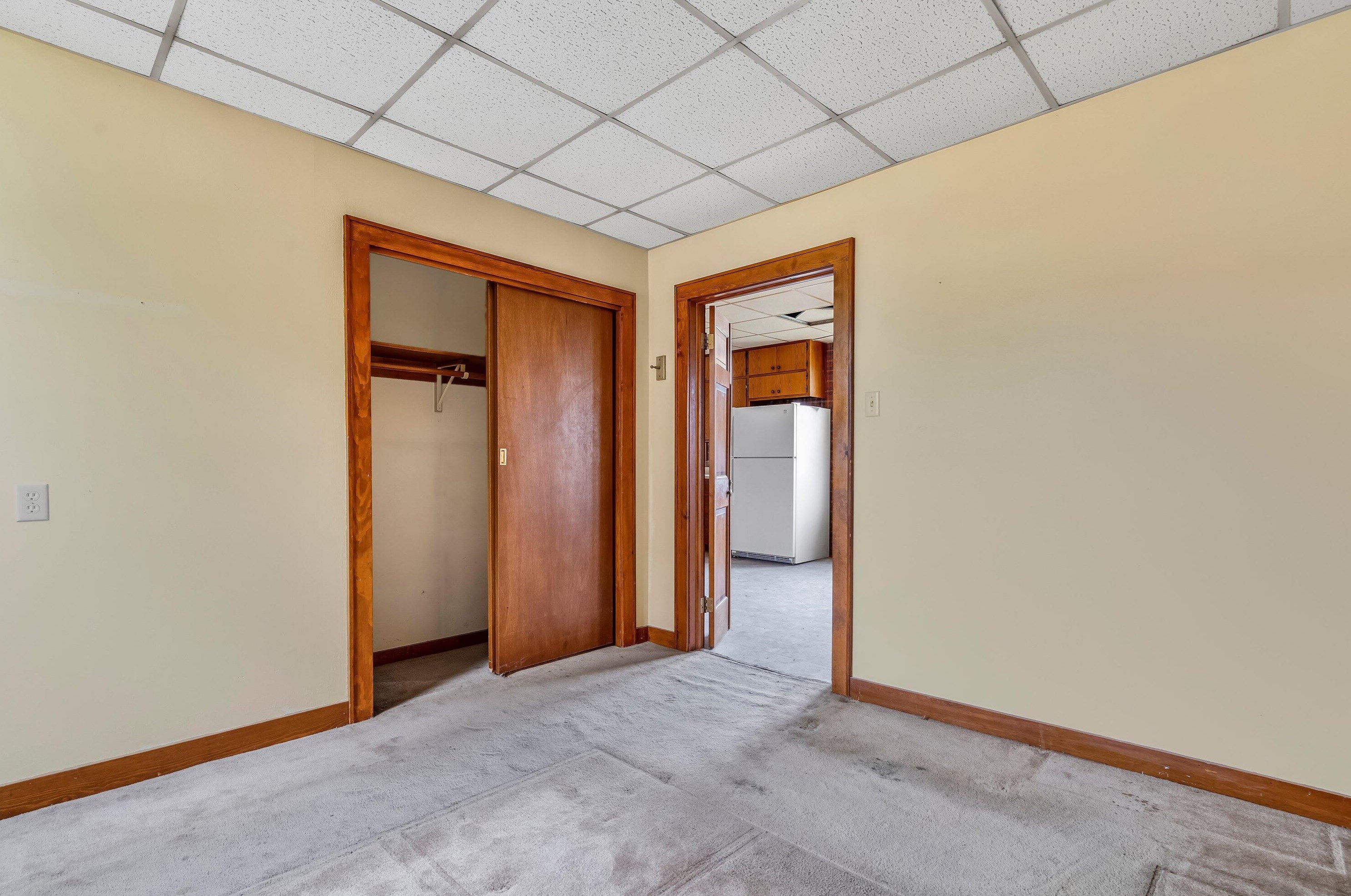 3840 Calhoun Rd, Brookfield WI  53005-2181 exterior