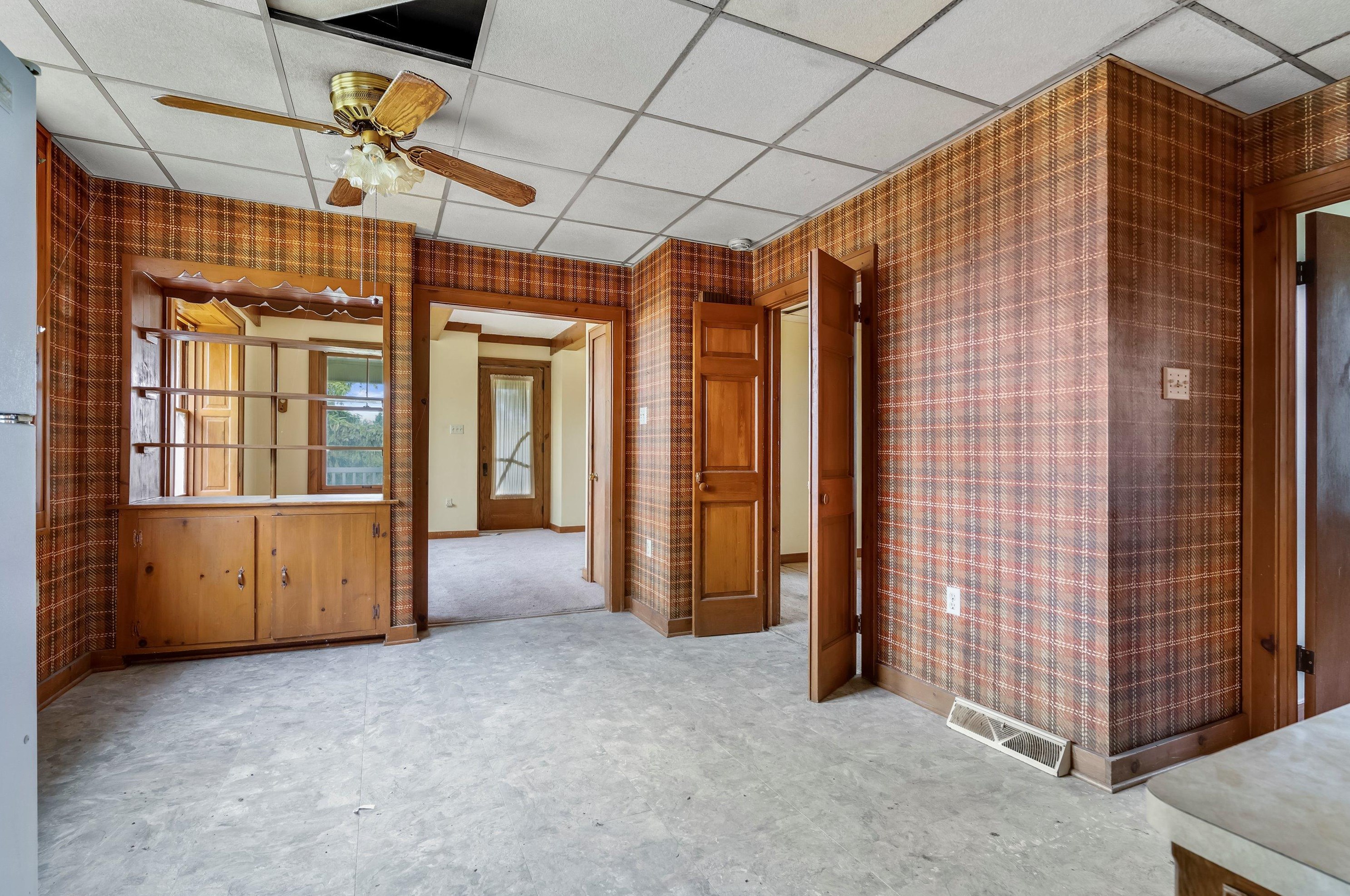 3840 Calhoun Rd, Brookfield WI  53005-2181 exterior