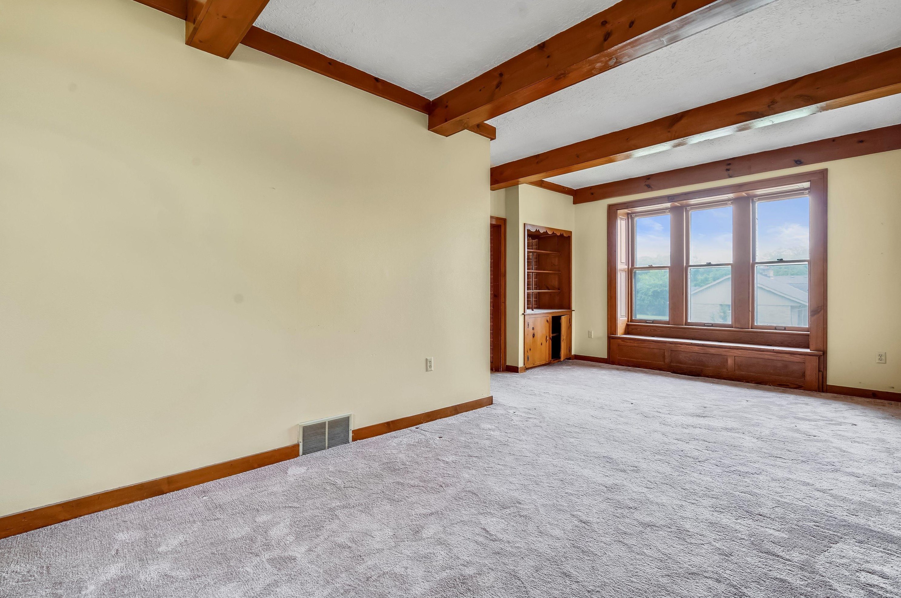 3840 Calhoun Rd, Brookfield WI  53005-2181 exterior