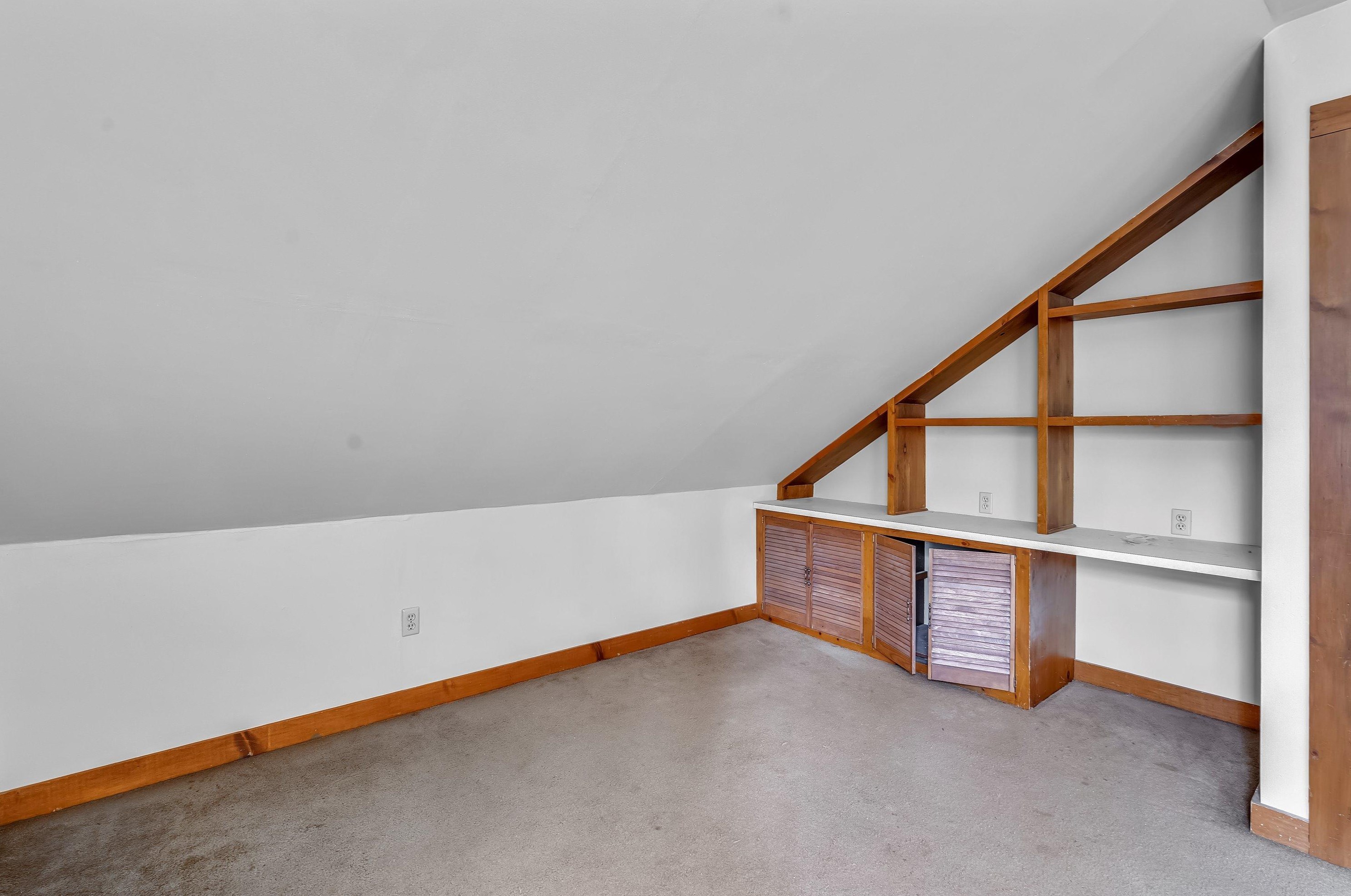 3840 Calhoun Rd, Brookfield WI  53005-2181 exterior