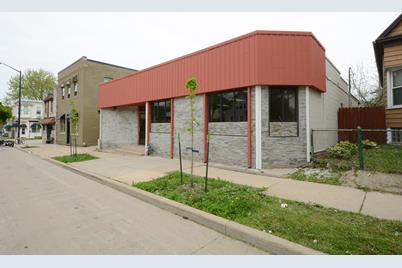 1112 S 60th St, West Allis, WI 53214 - Photo 1