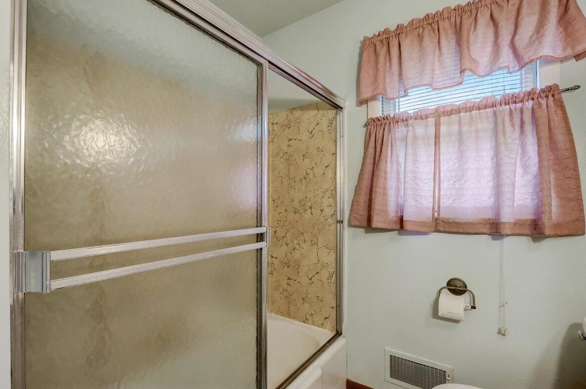 5378 Merrill Ave, Cudahy WI  53110-2112 exterior