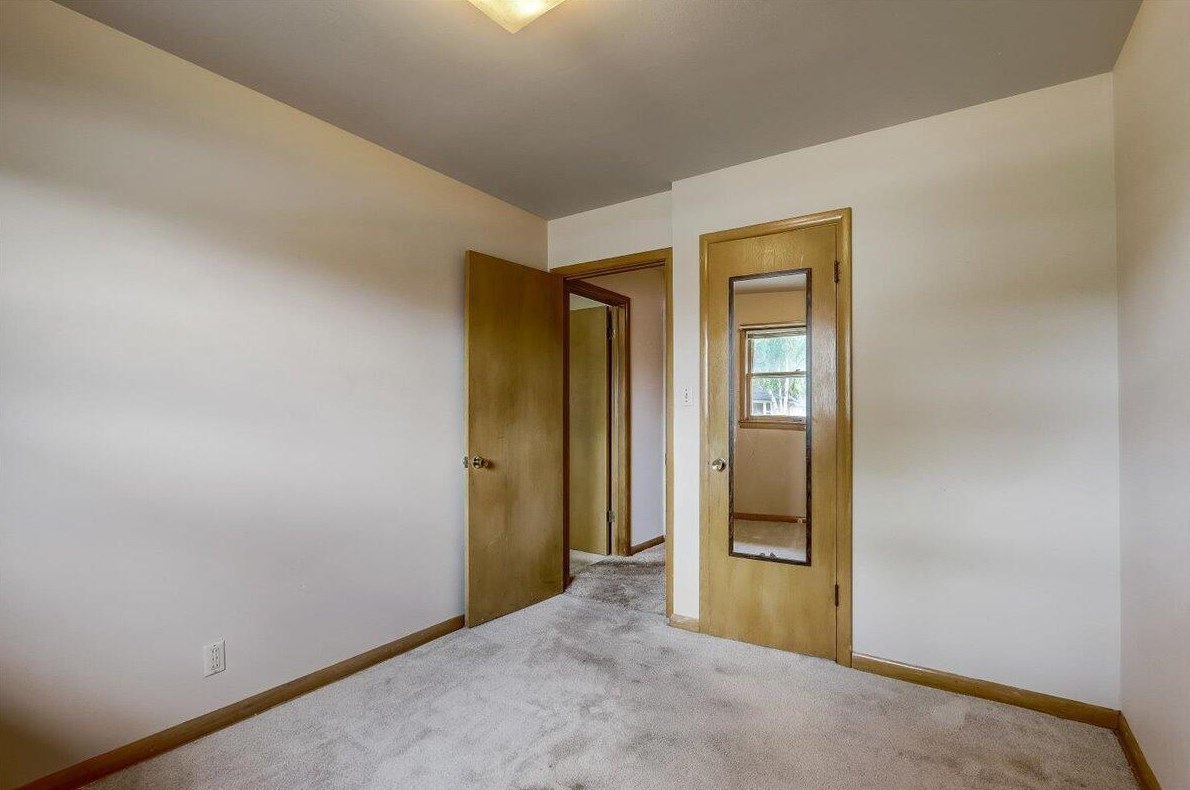 5378 Merrill Ave, Cudahy WI  53110-2112 exterior