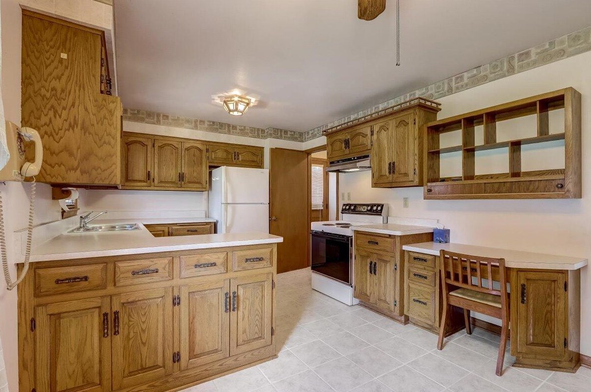 5378 Merrill Ave, Cudahy WI  53110-2112 exterior