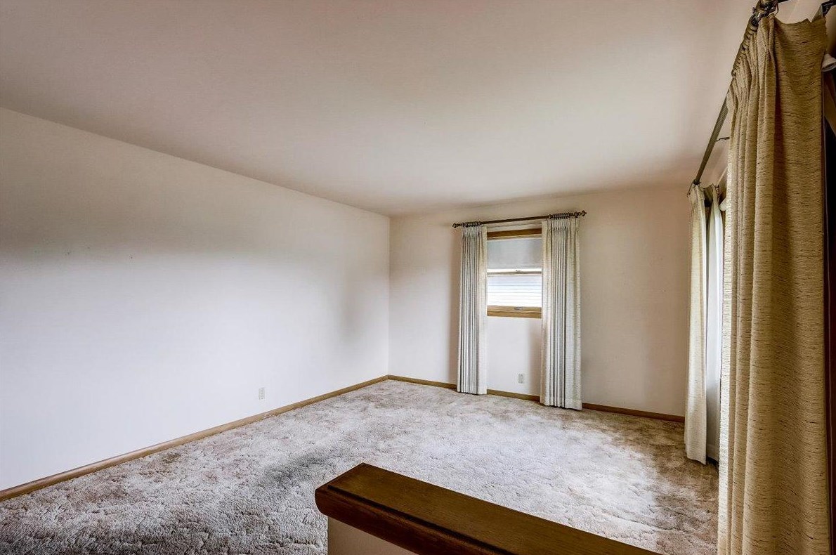 5378 Merrill Ave, Cudahy WI  53110-2112 exterior