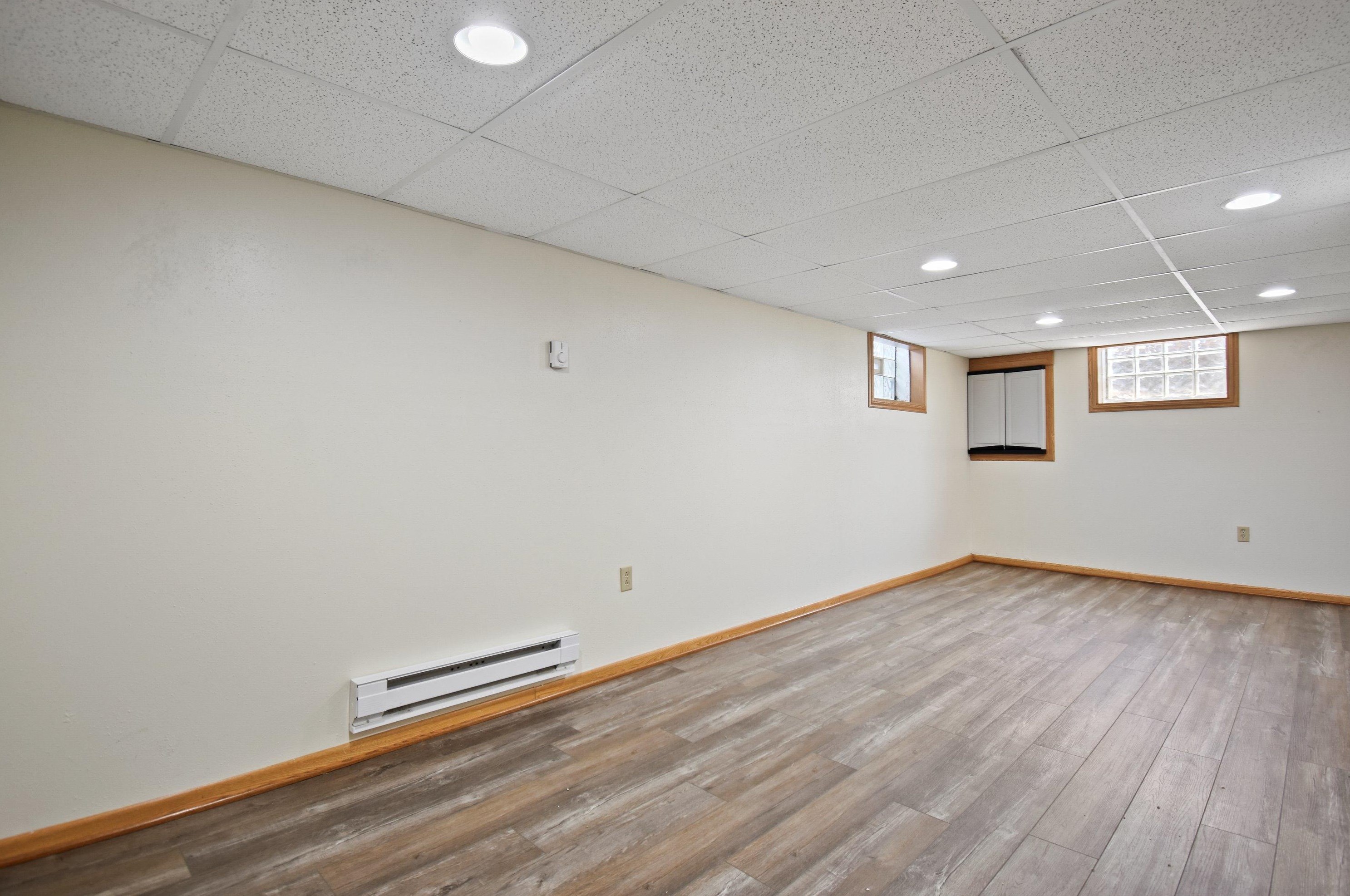 809 Willmor St, Racine WI  53402-4085 exterior