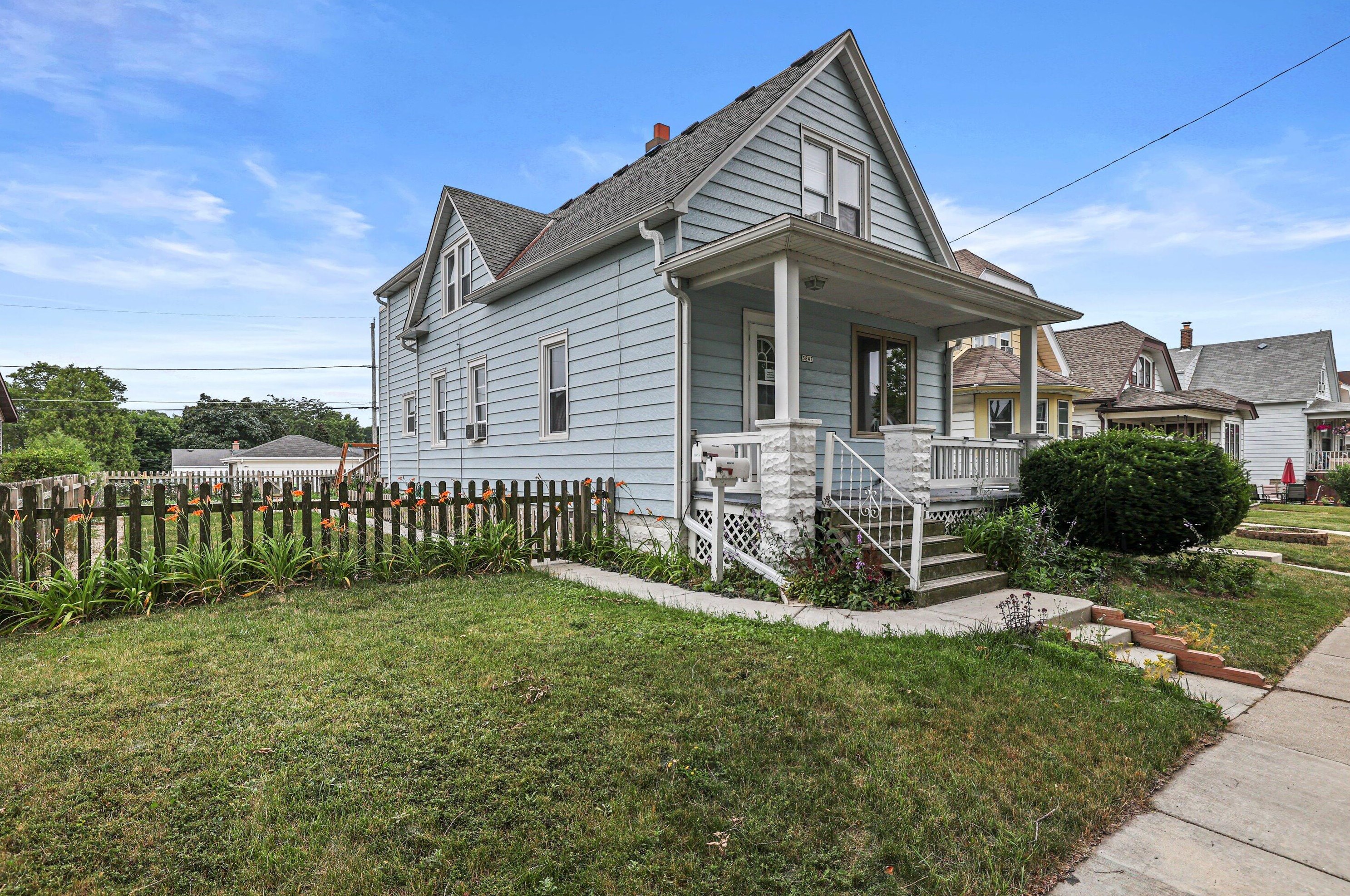 3847 Underwood Ave, Cudahy WI  53110-1936 exterior