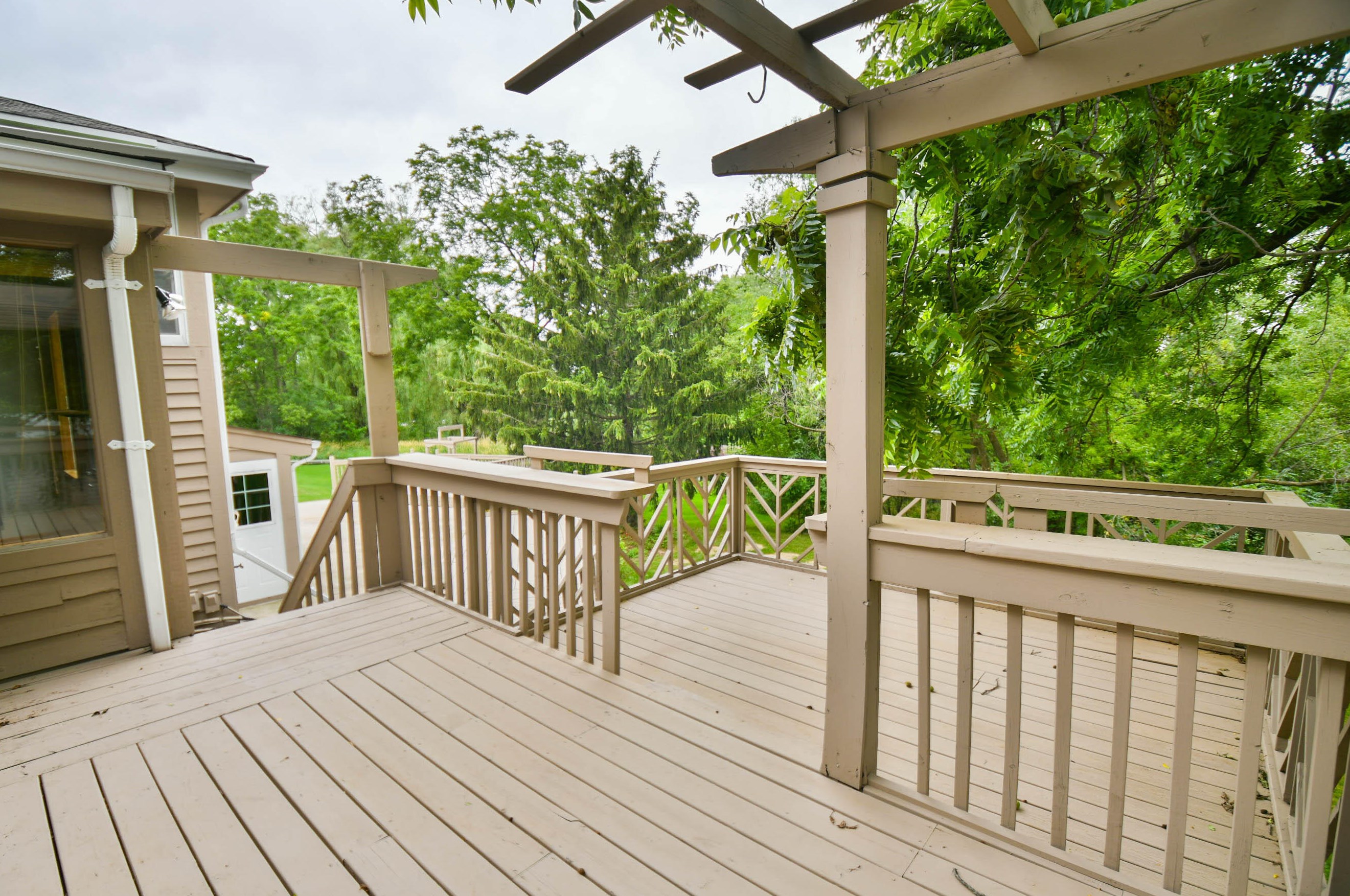 17740 Bolter Ln, Brookfield WI  53045-3457 exterior