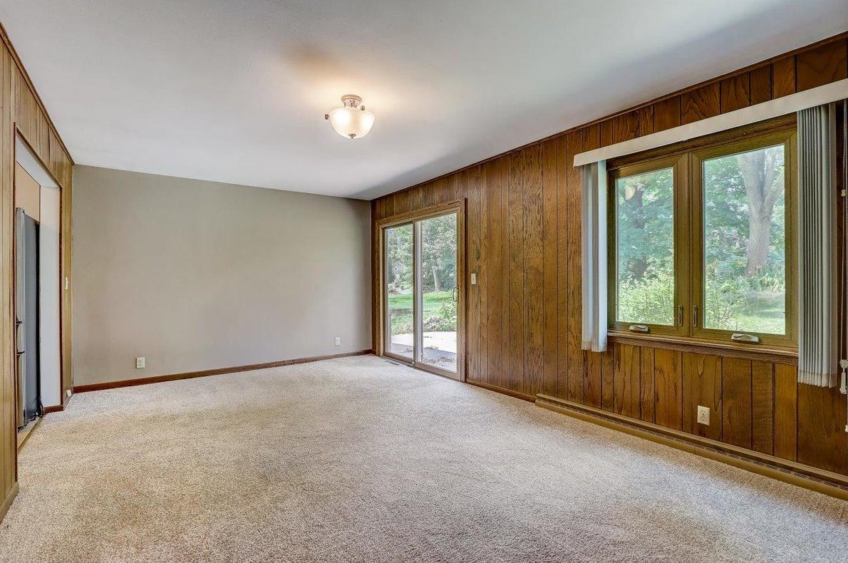3925 169th St, Brookfield WI  53005-2149 exterior