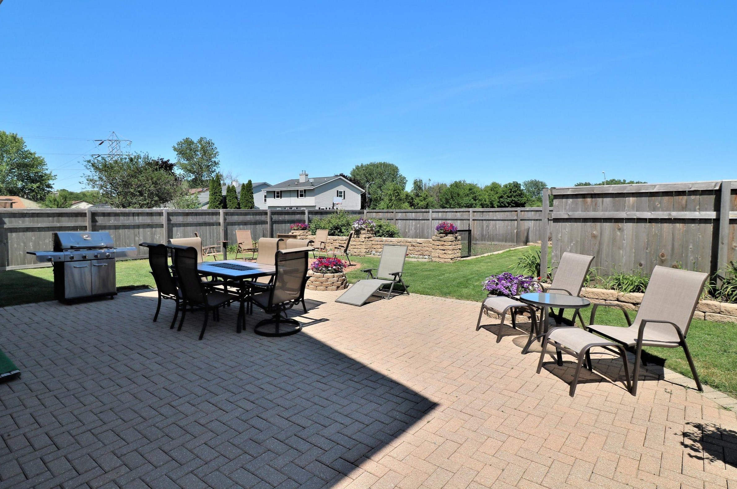 6210 Elaine Ave, Cudahy WI  53110-2919 exterior