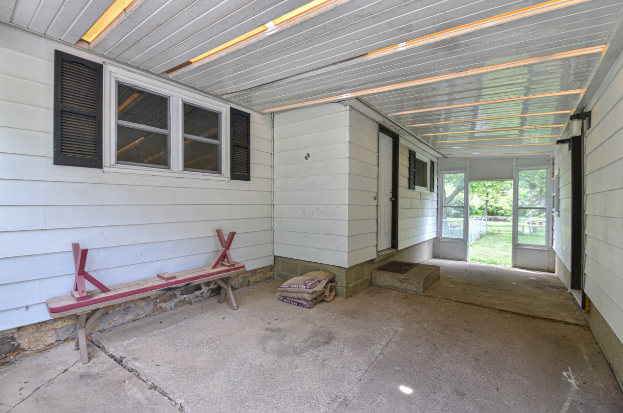 200 Walworth St, Darien WI  53114-1618 exterior