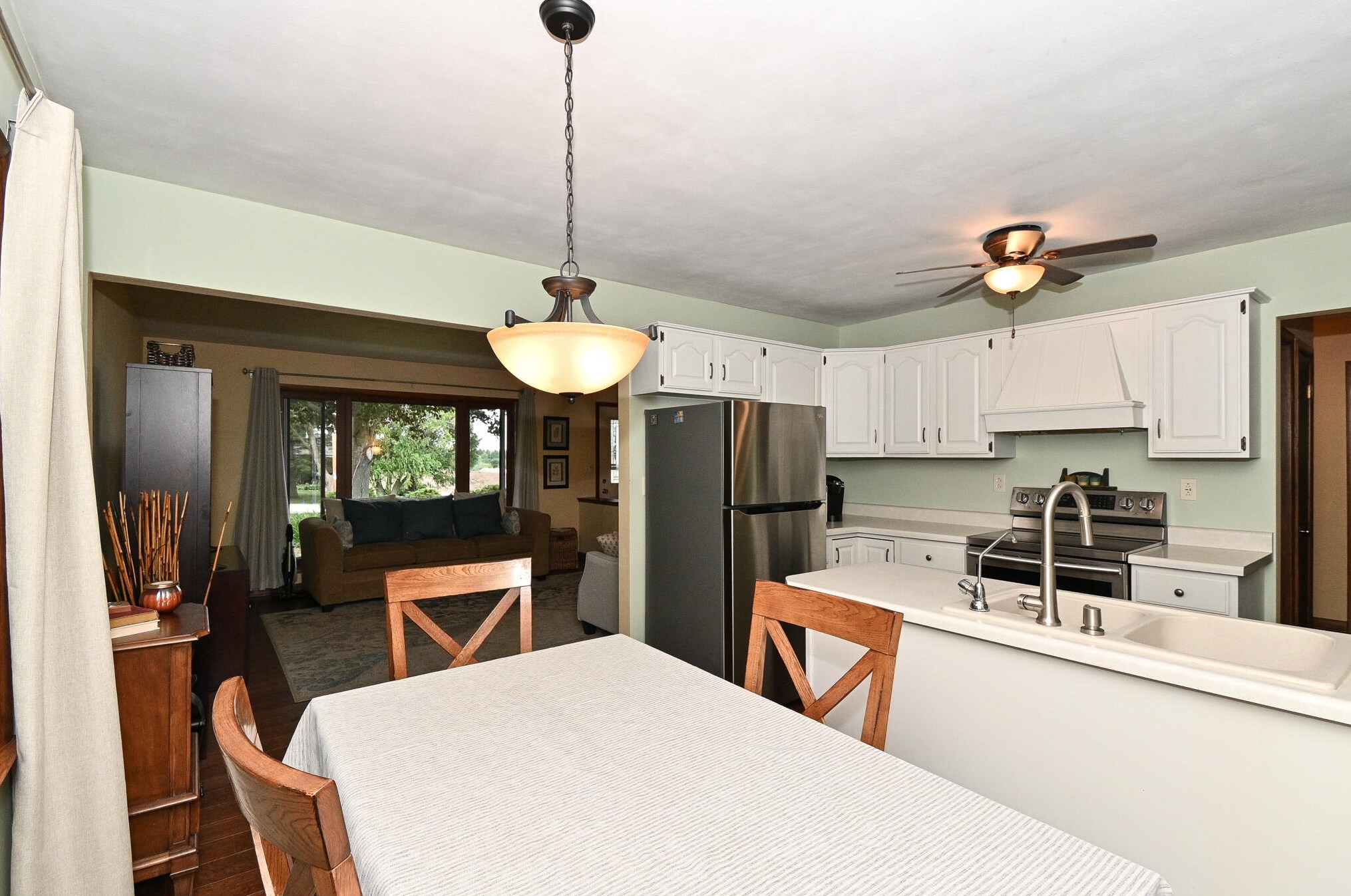 7460 49th St, Hales Corners WI  53132-9443 exterior