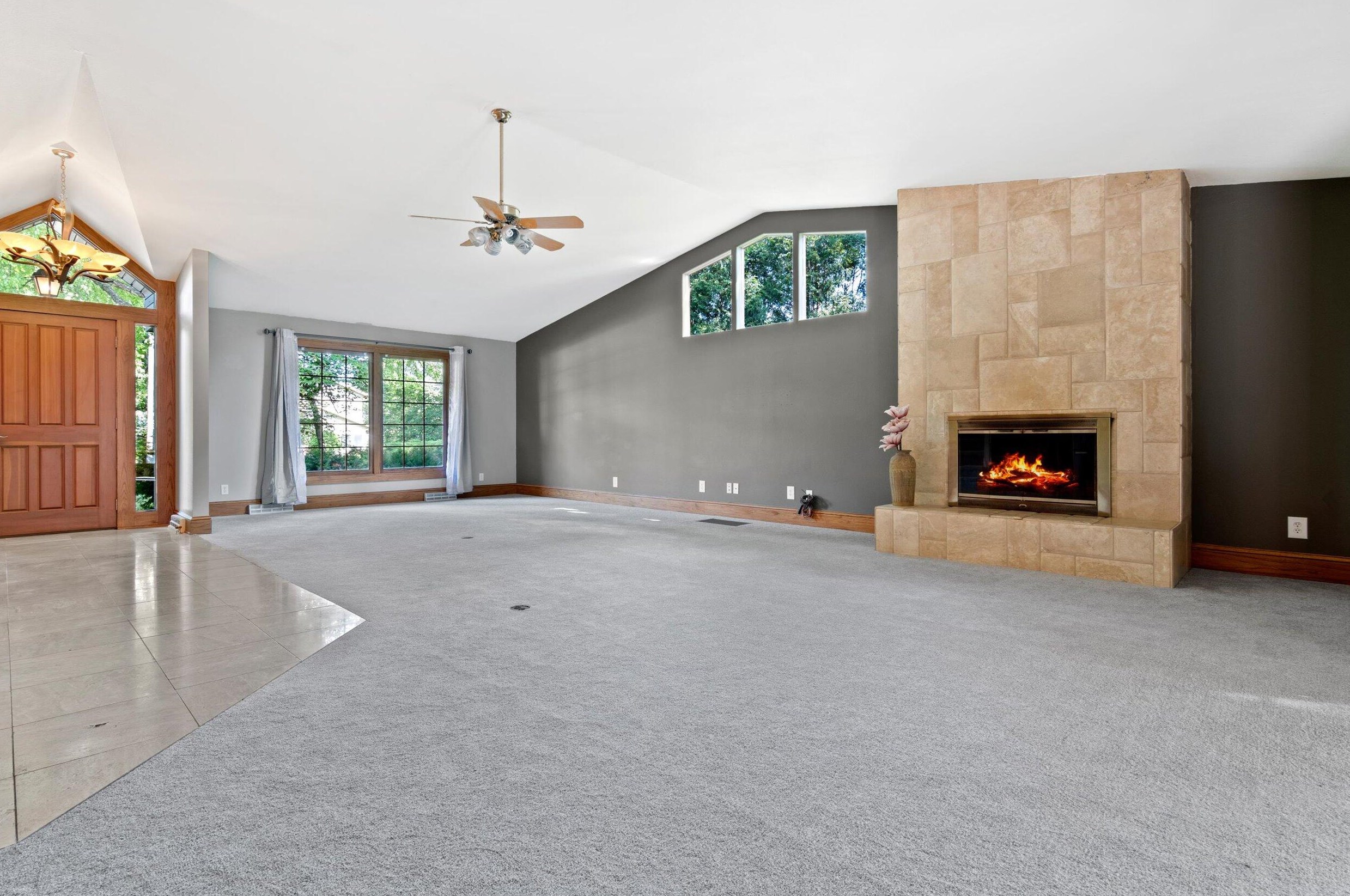 1083 Laurel Ct, Watertown, WI 53098