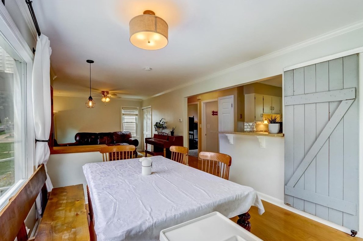 3172 80th St, Milwaukee WI  53219-3501 exterior