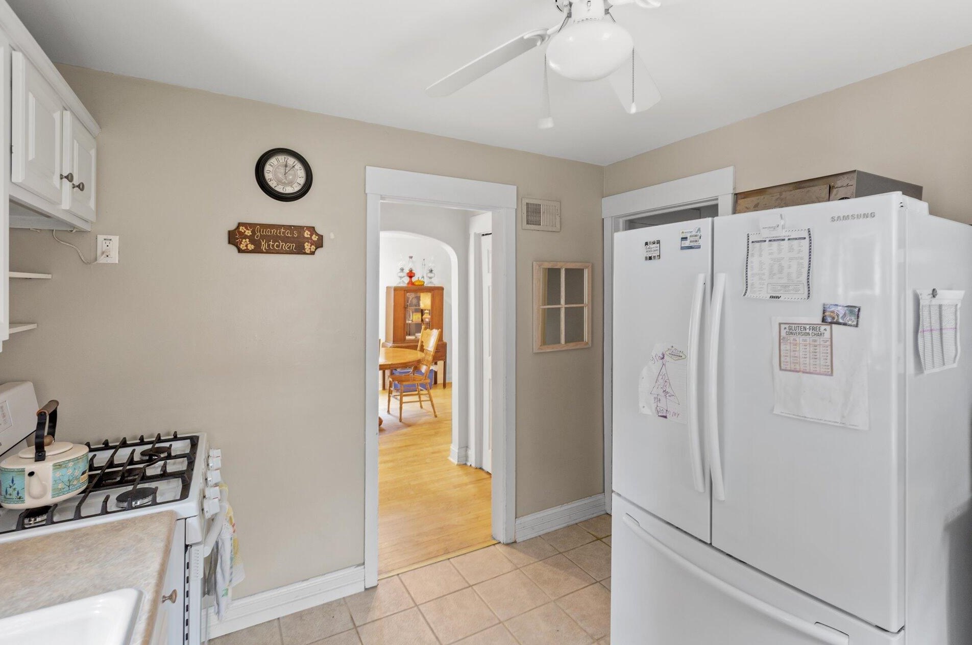 221 Vine St, Delavan WI  53115-1645 exterior