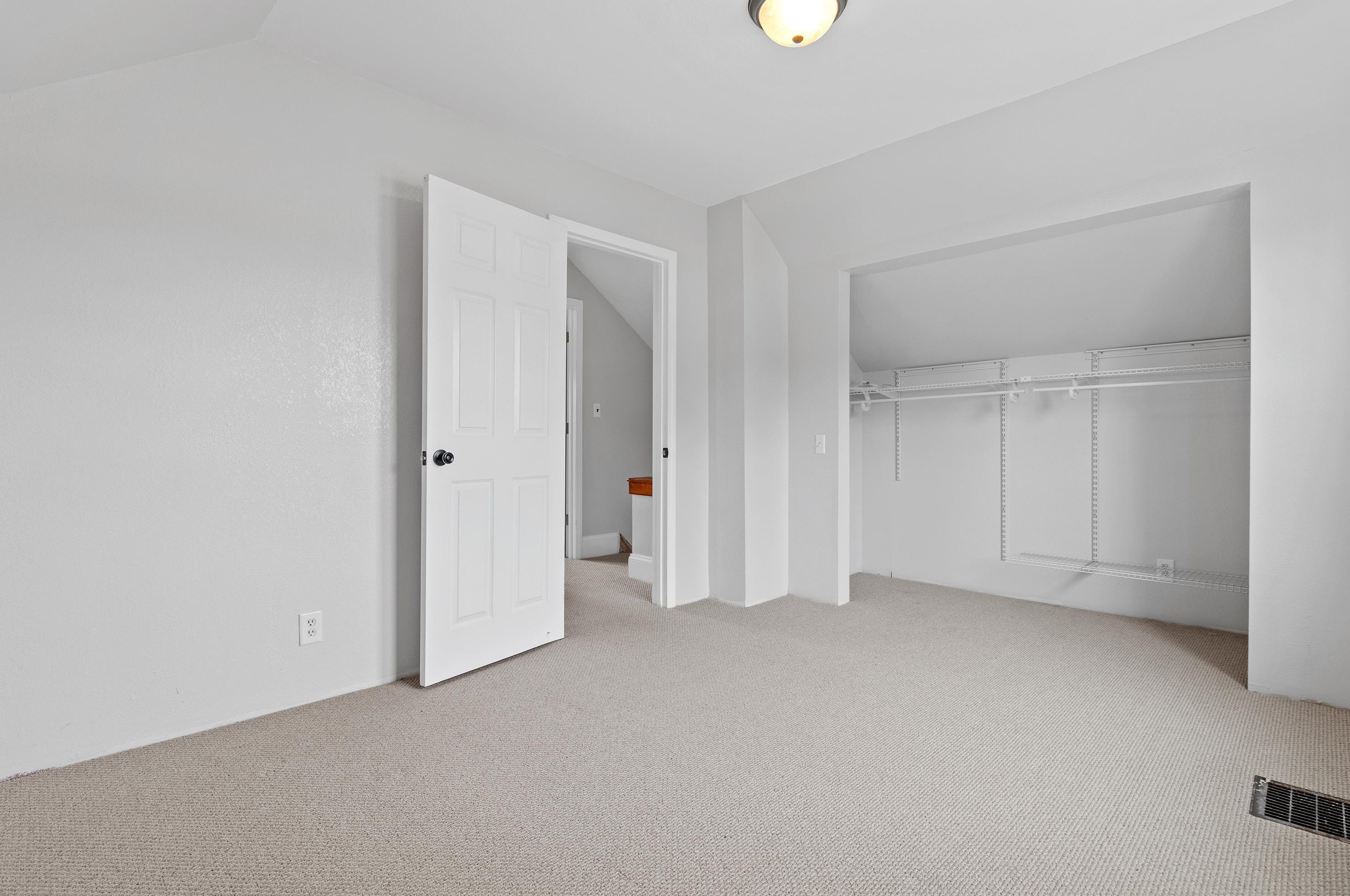 1727 Connolly Ave, Racine WI  53405-3867 exterior
