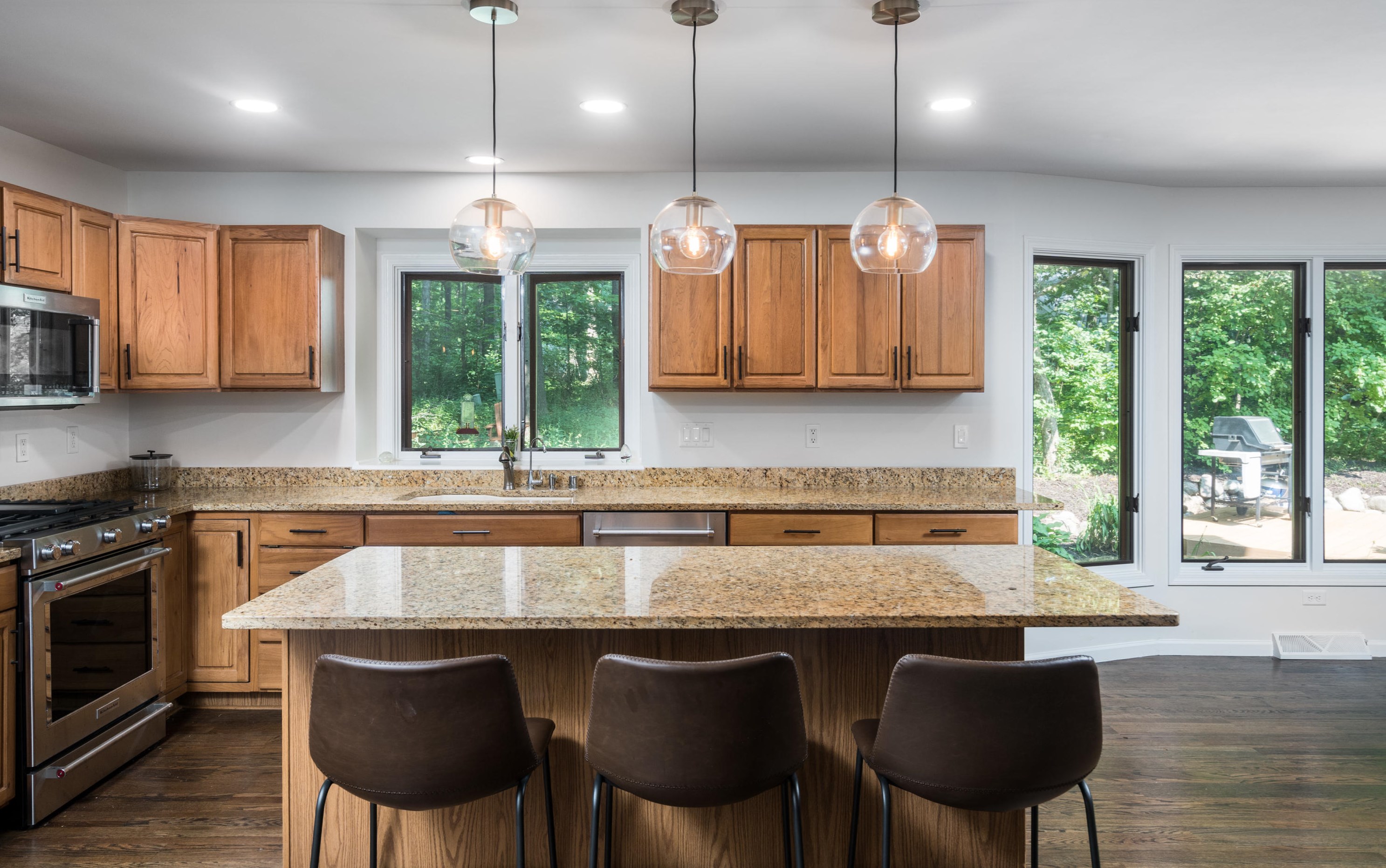 940 Satinwood Ct, Brookfield WI  53005-6852 exterior