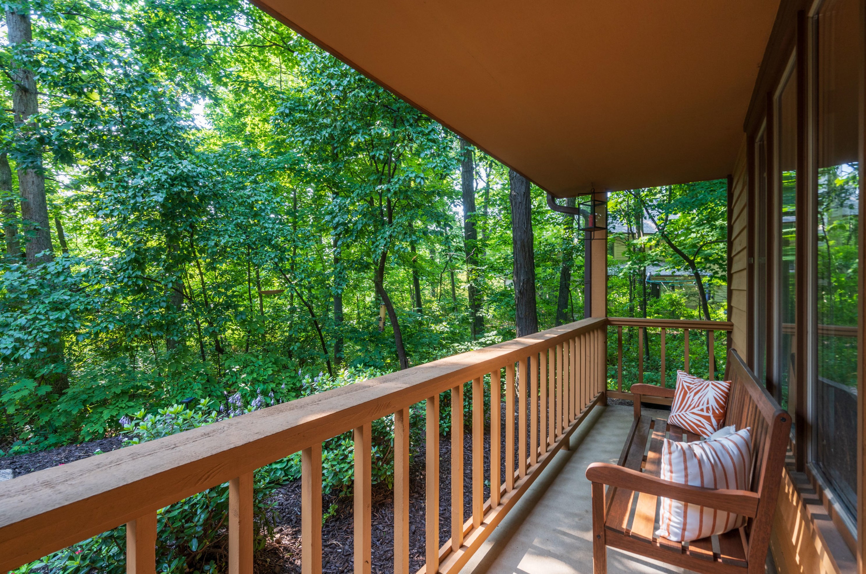 940 Satinwood Ct, Brookfield WI  53005-6852 exterior