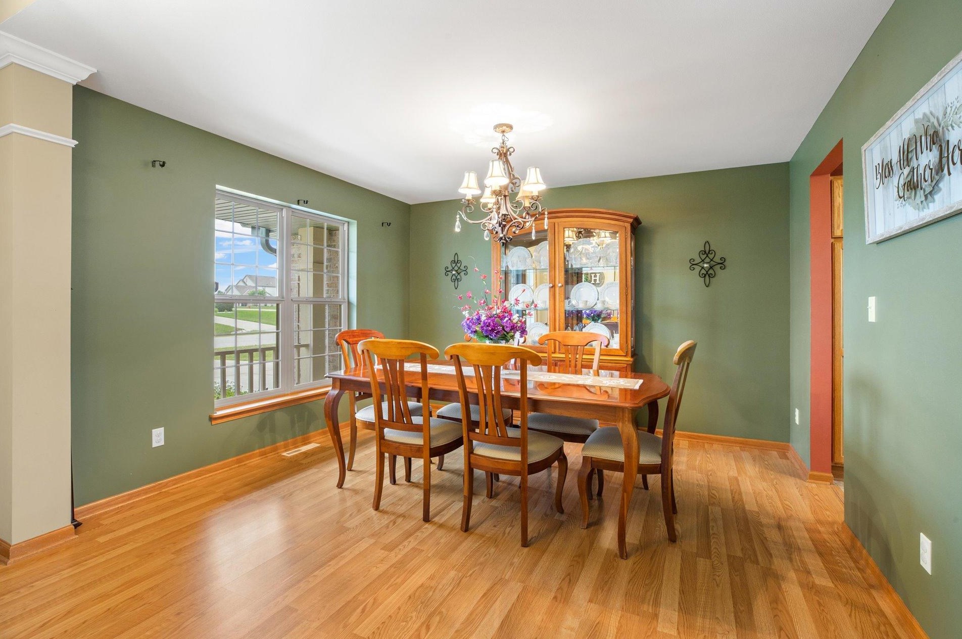 812 Andover Dr, Eagle WI  53119-2274 exterior