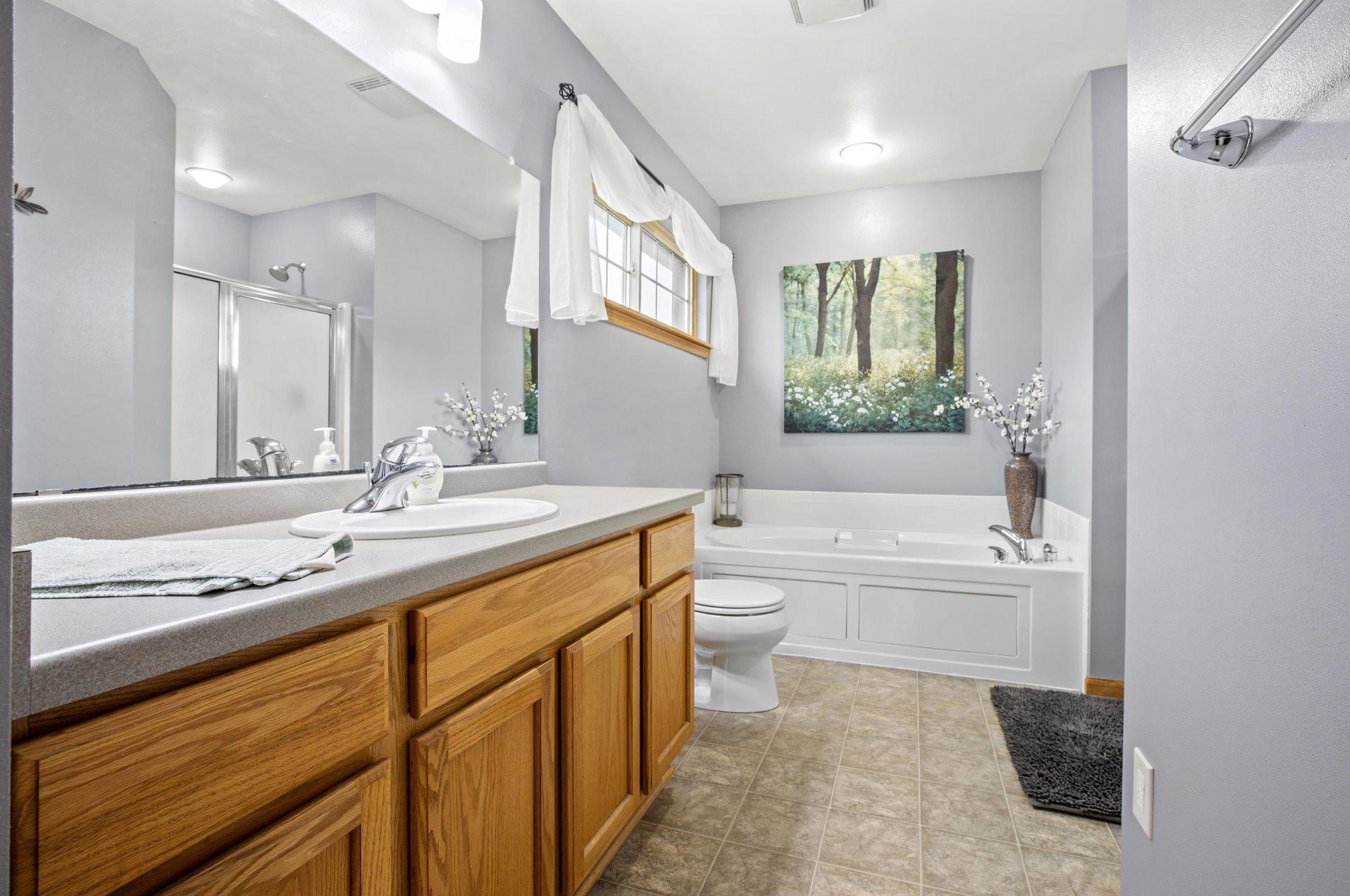 812 Andover Dr, Eagle WI  53119-2274 exterior