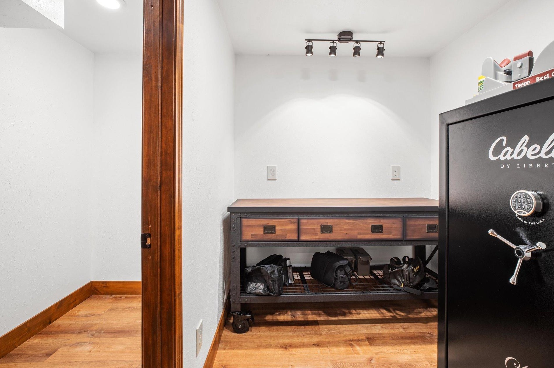 812 Andover Dr, Eagle WI  53119-2274 exterior