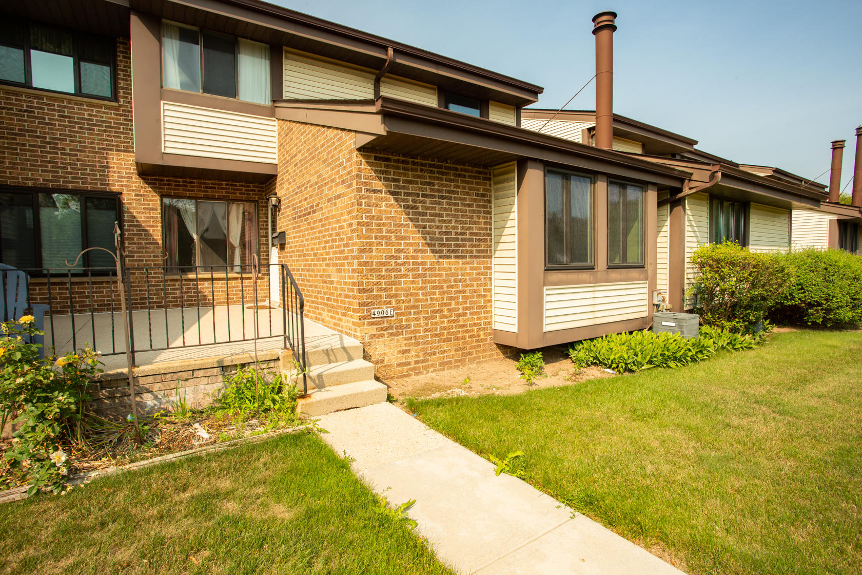 4906 S 19th St, Milwaukee, WI 53221 MLS 1753740 Coldwell Banker