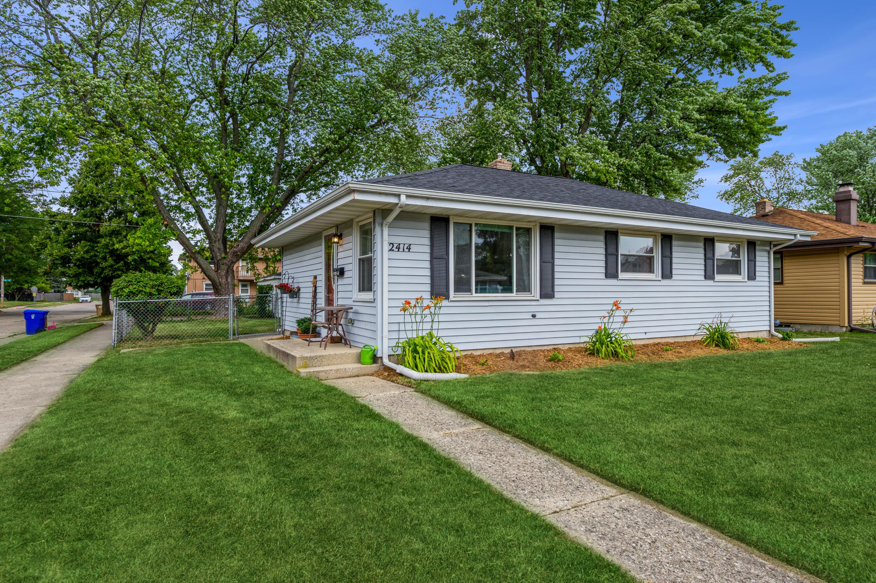2414 82nd St, Kenosha, WI 53143 MLS 1754268 Coldwell Banker