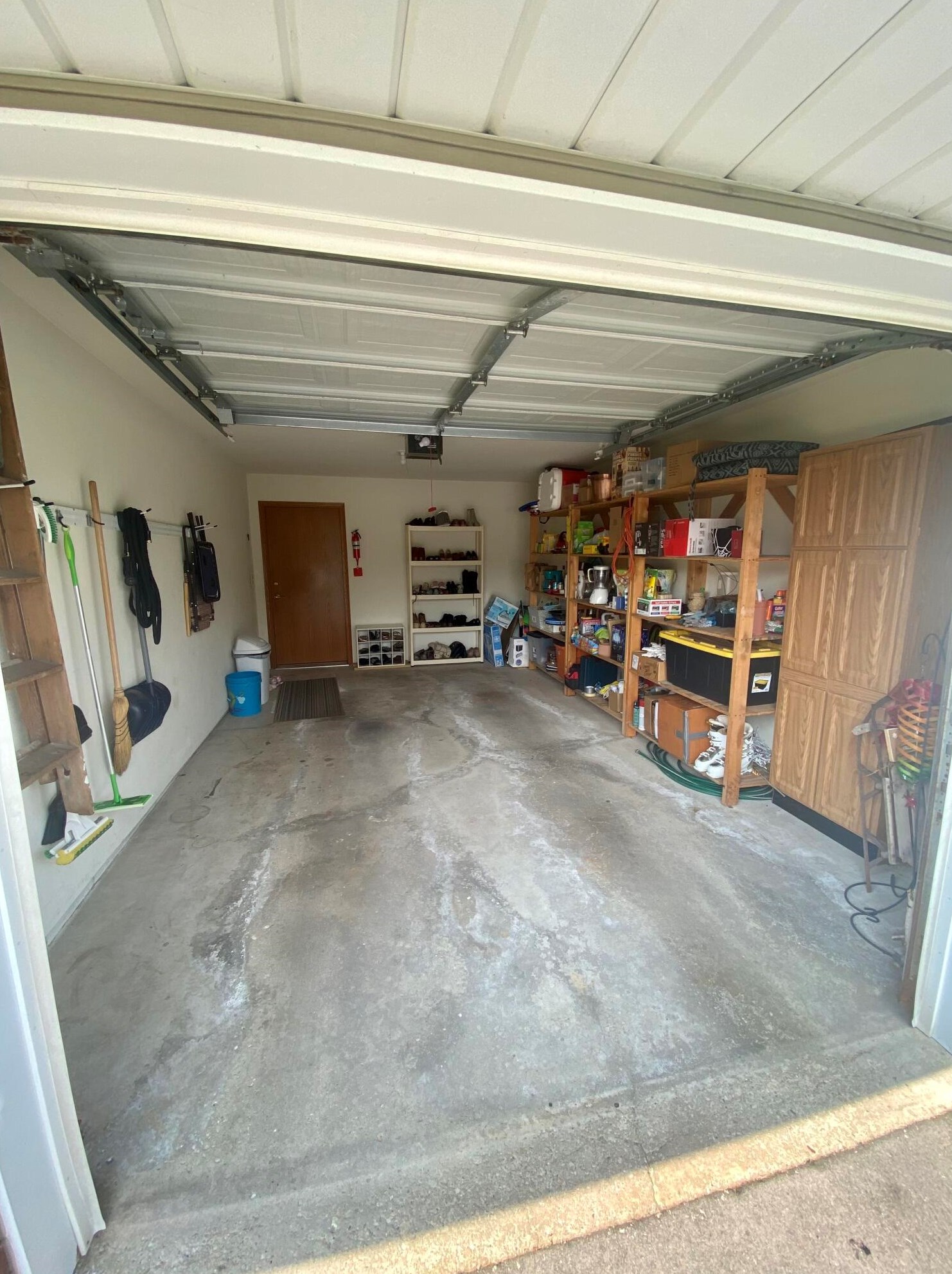 617 Westfield Way, Pewaukee WI  53072-6503 exterior