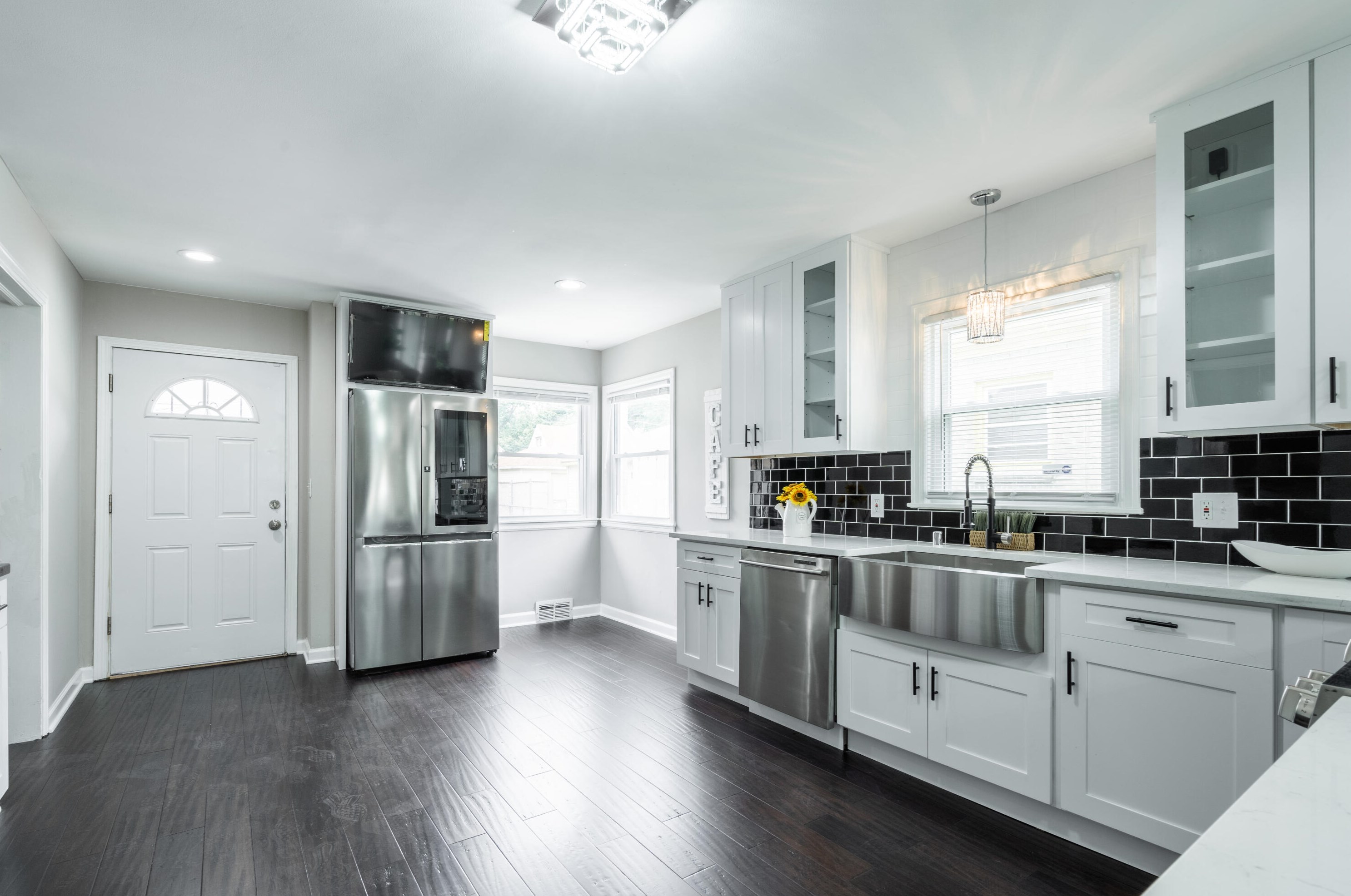 3619 54th Blvd, Milwaukee WI  53216-2805 exterior