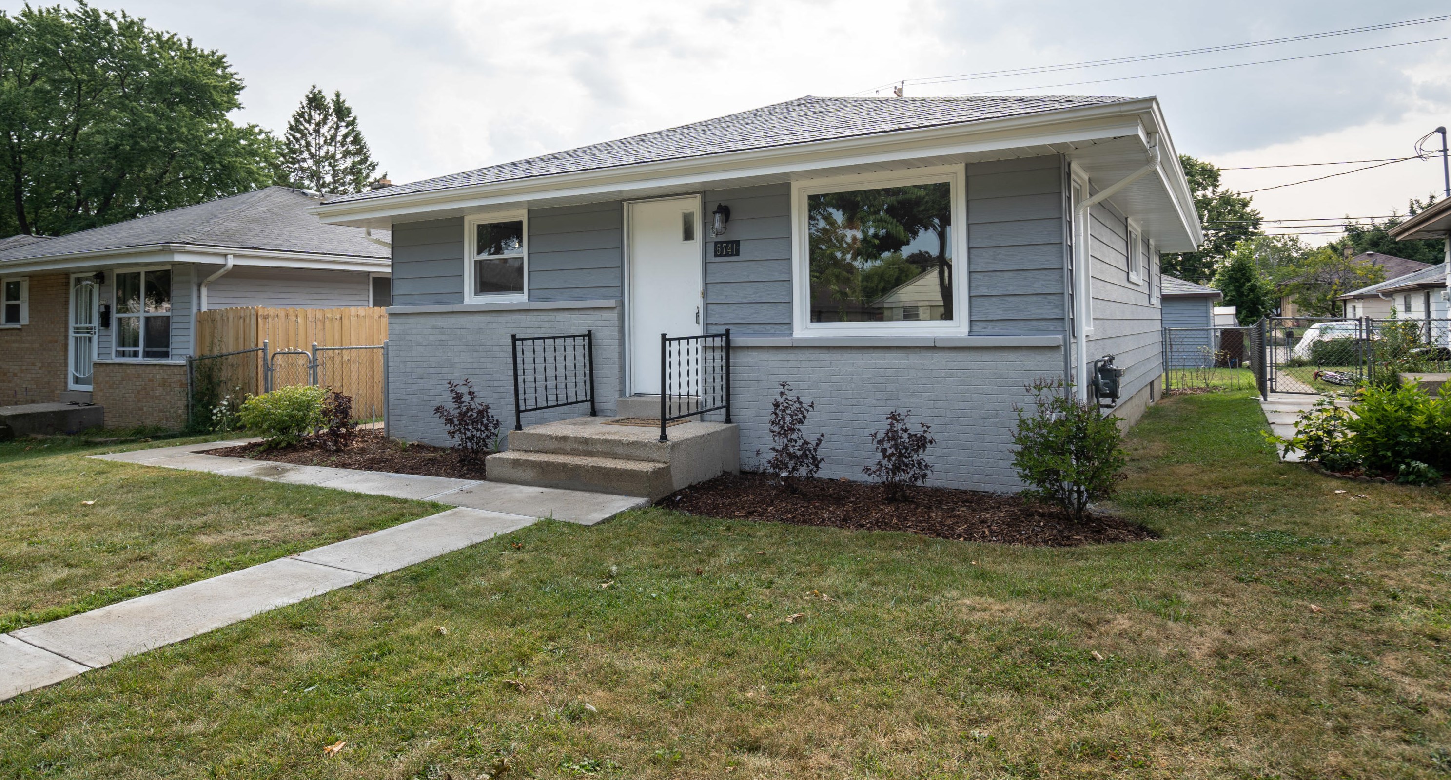 5741 96th St, Milwaukee WI  53225-2614 exterior