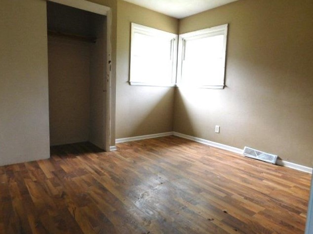 741 Edgewood Ave, South Milwaukee WI  53172-3847 exterior